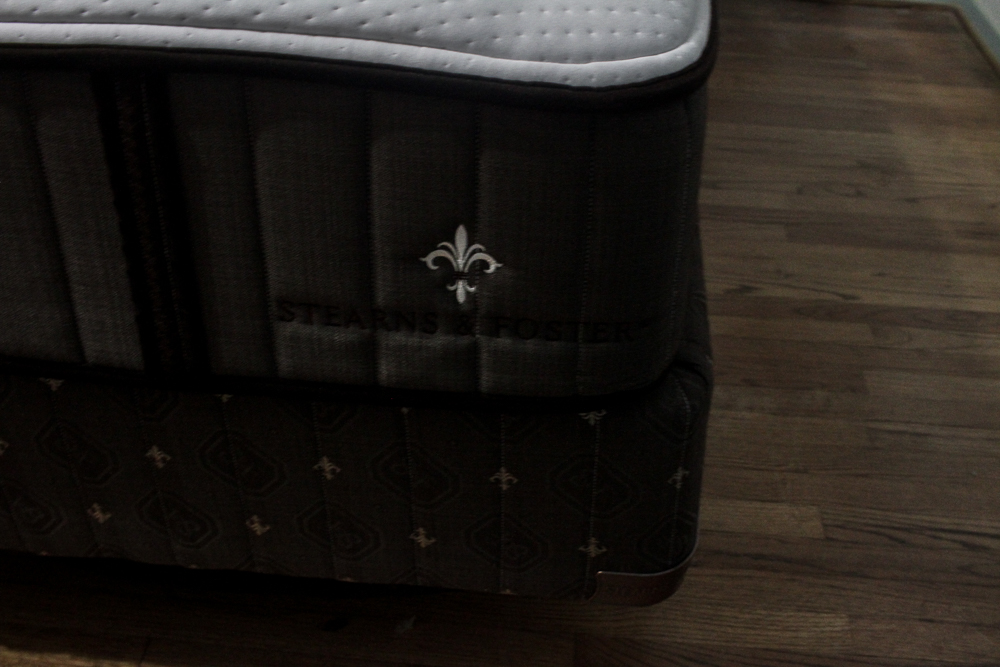 Stearns & Foster Lux Estate "Emily-Rose" Queen Size Mattress and Bed Foundation