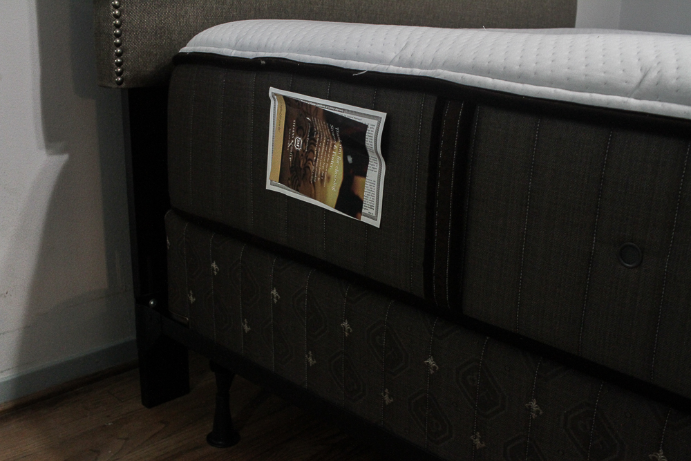 Stearns & Foster Lux Estate "Emily-Rose" Queen Size Mattress and Bed Foundation