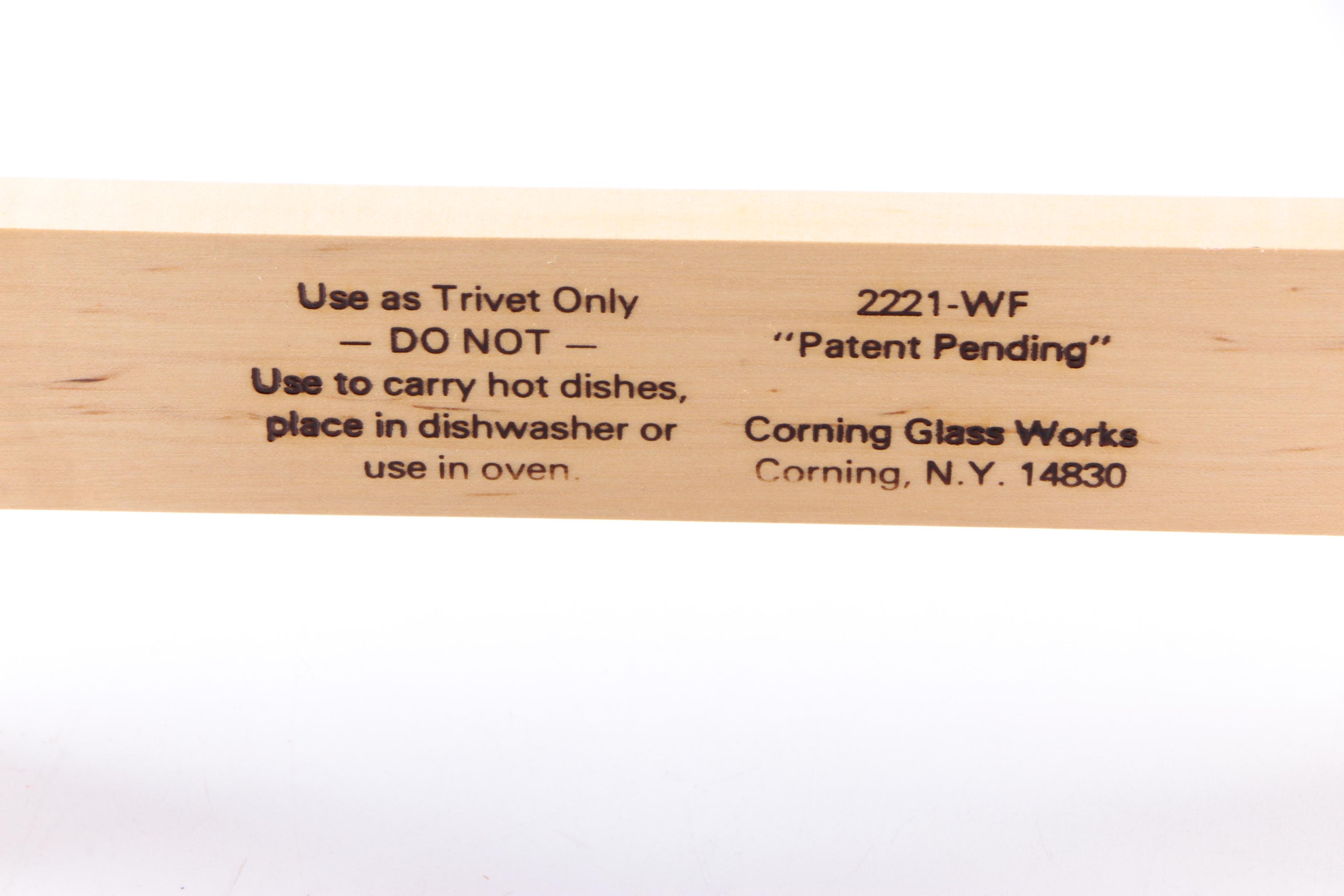 Pyrex Corning Party Server II