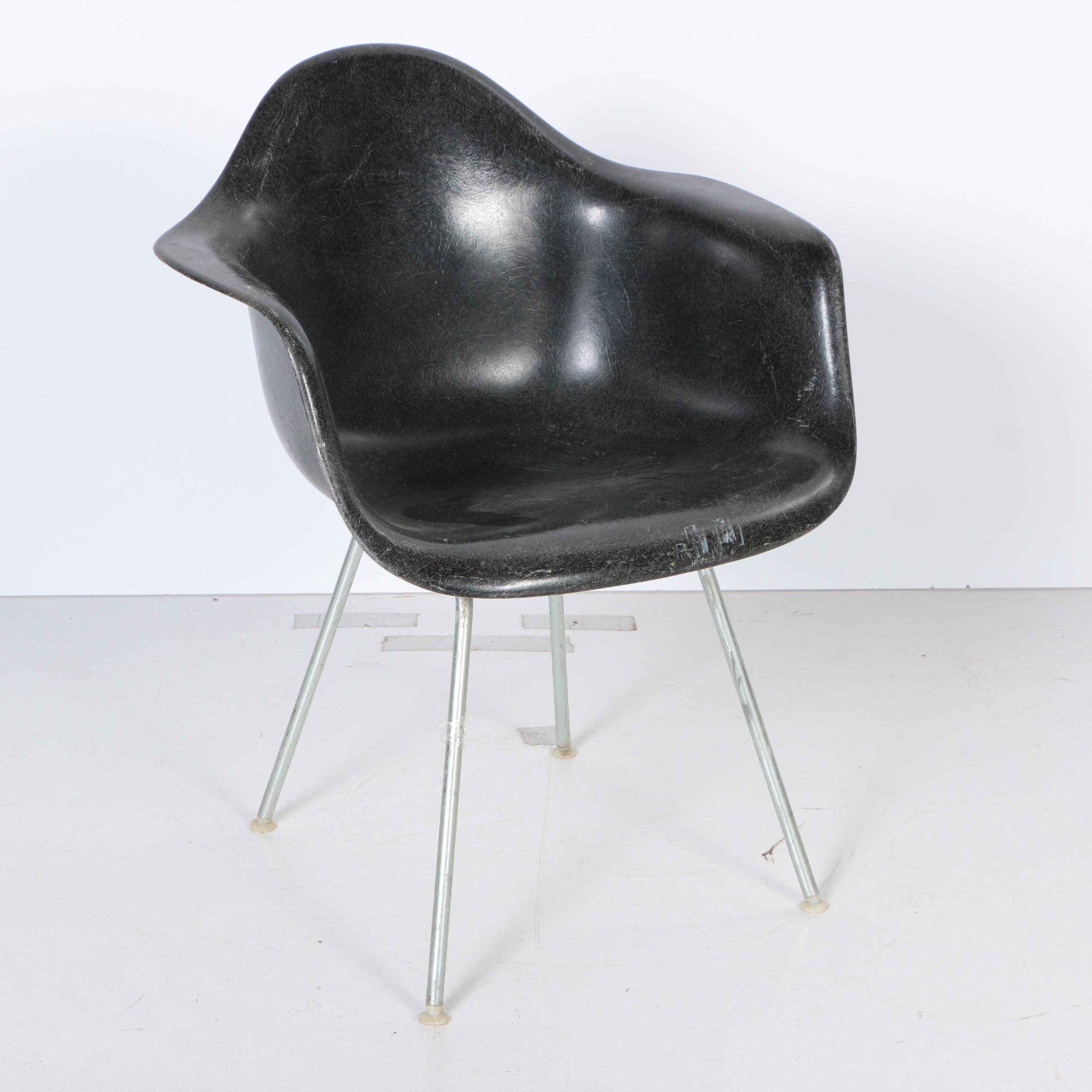 Vintage Herman Miller Molded Fiberglass Chair, Circa 1960s