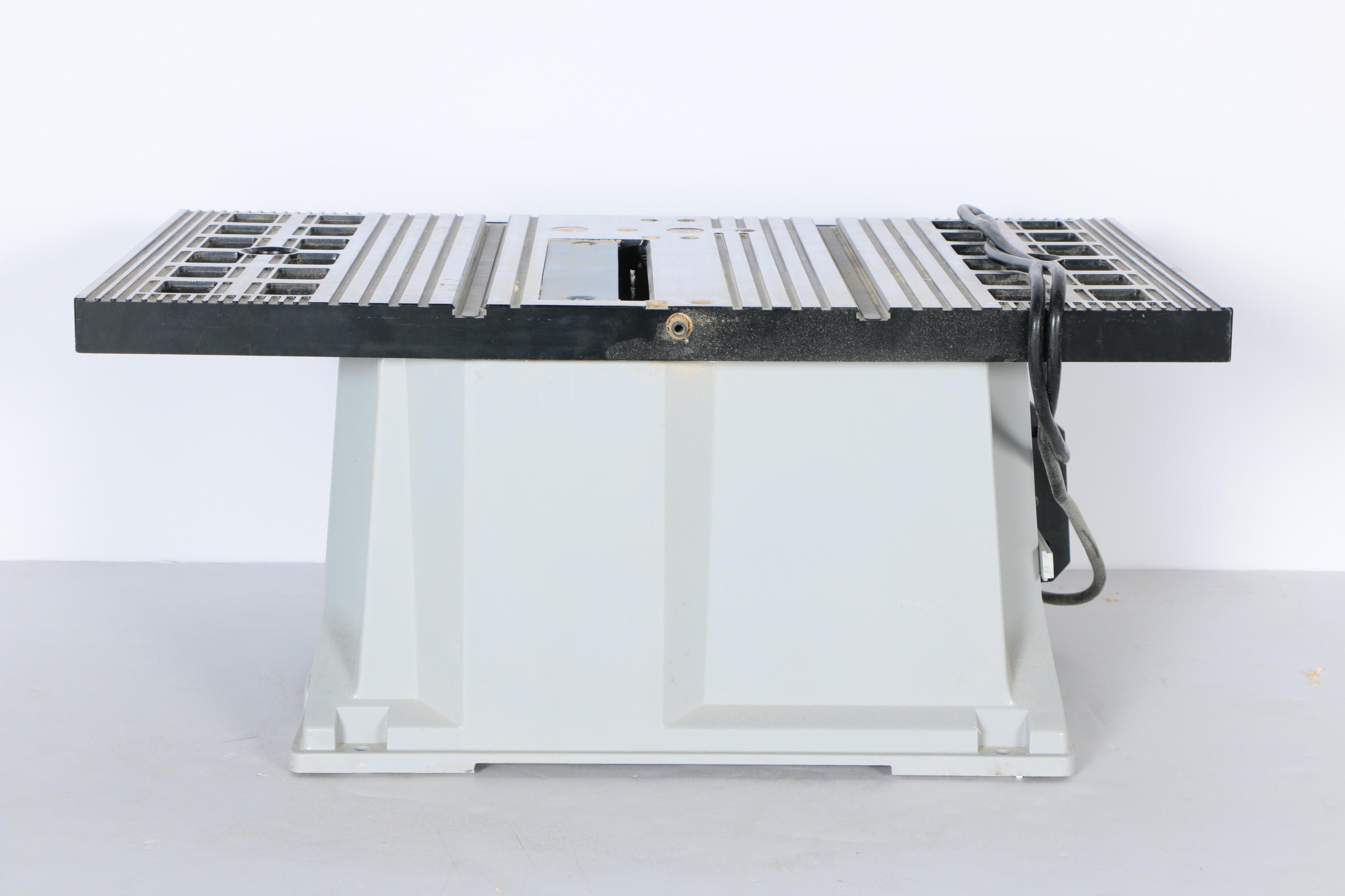 Delta Shopmaster 10" Table Saw