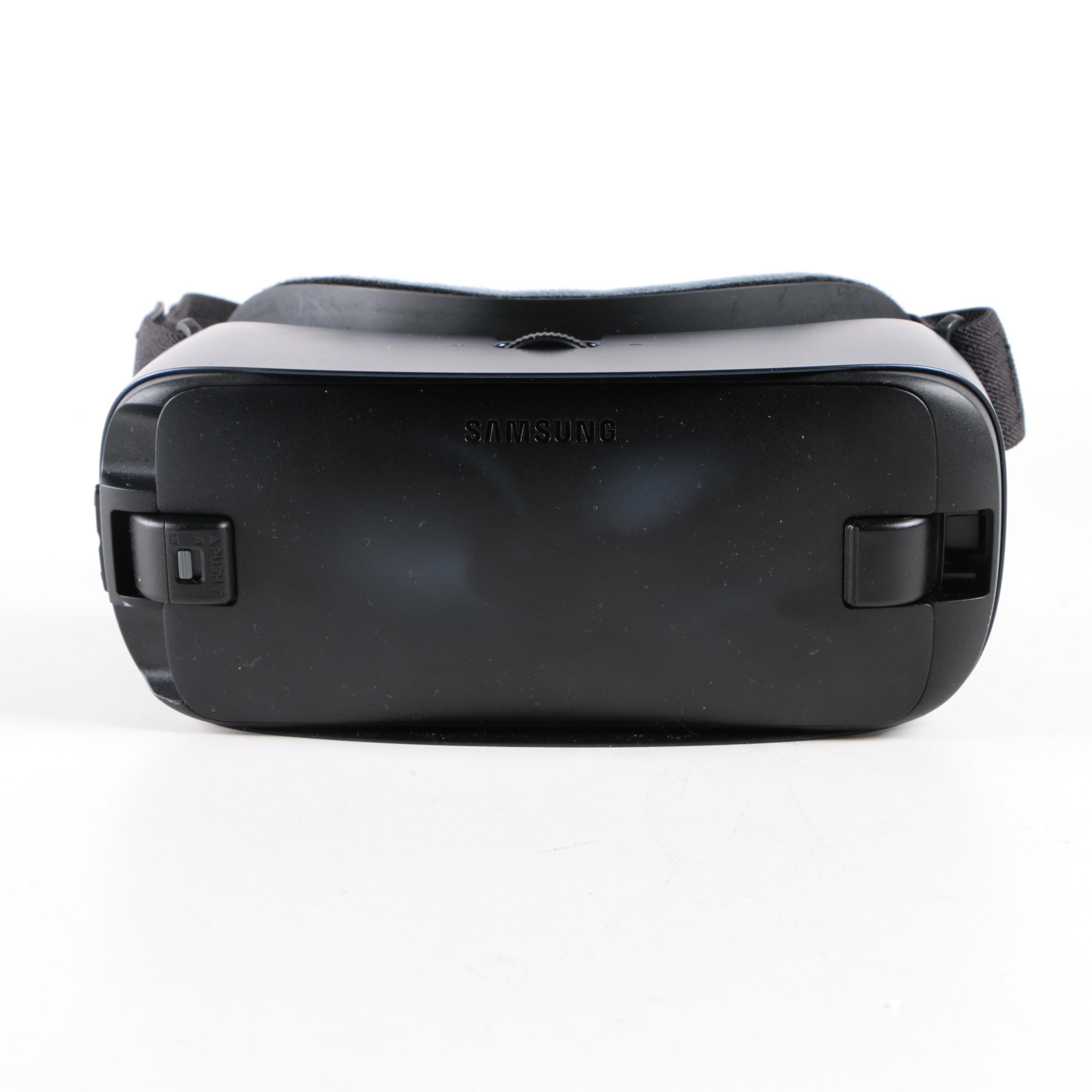 Samsung Gear VR Headset