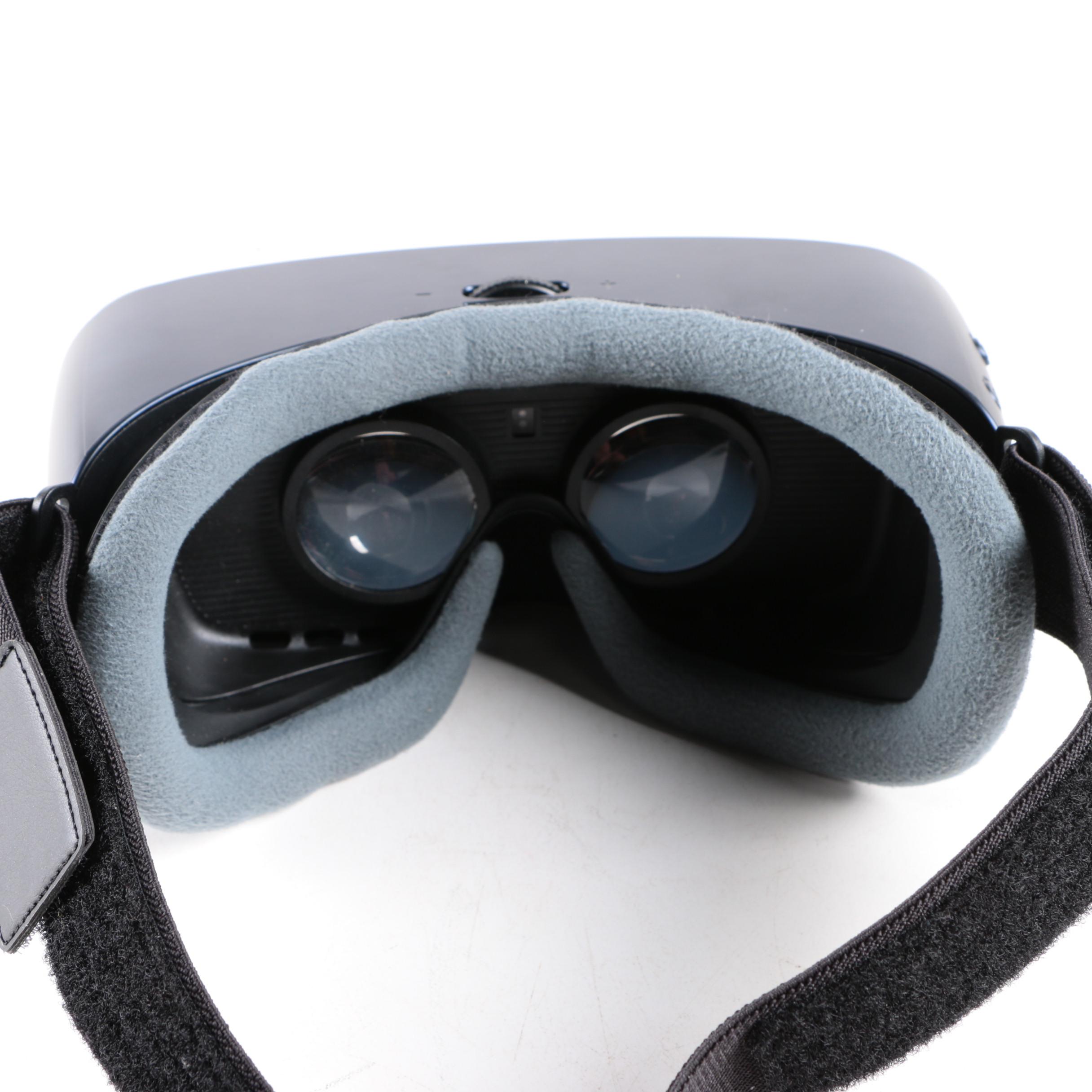 Samsung Gear VR Headset