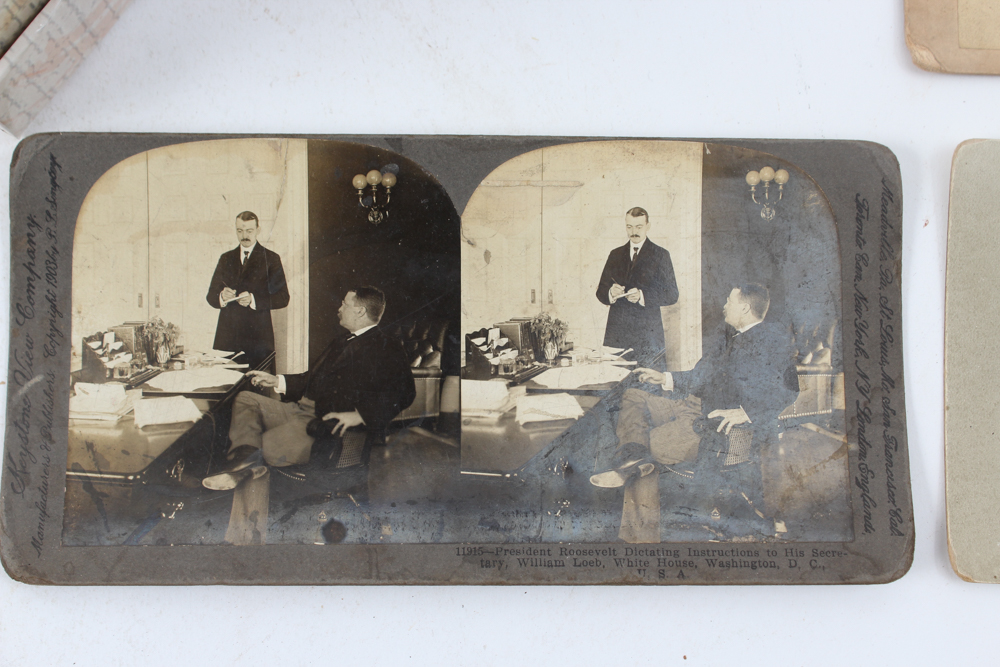 Antique Viewfinder With 180 Cards