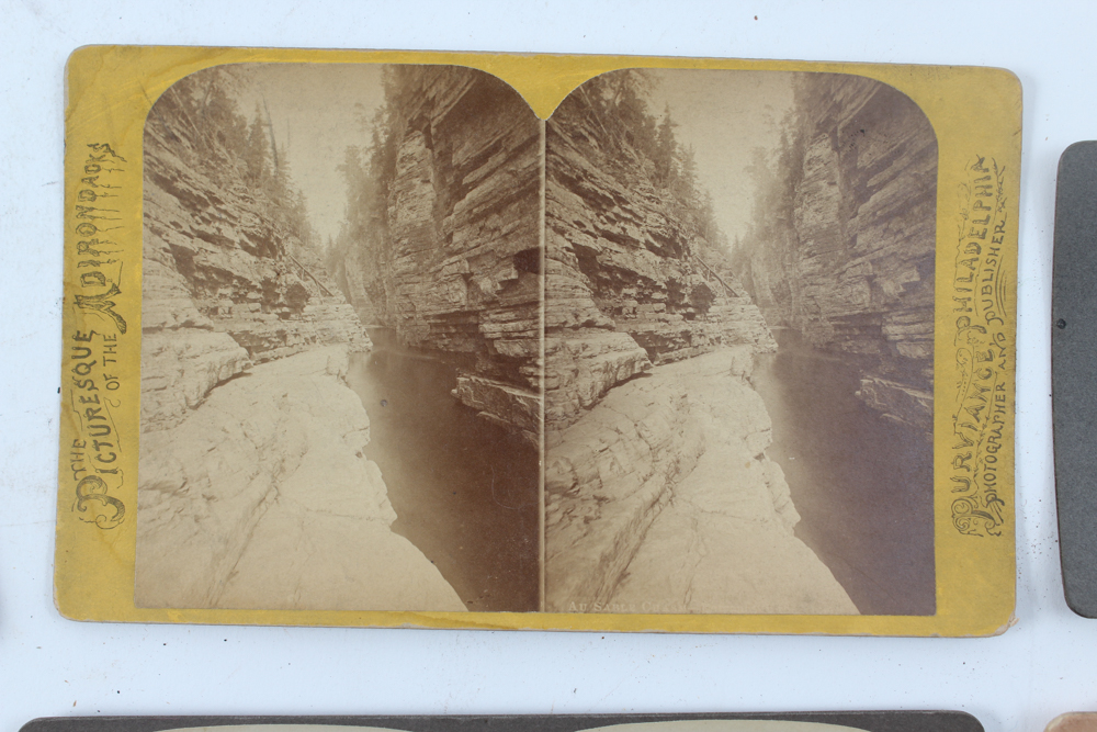 Antique Viewfinder With 180 Cards