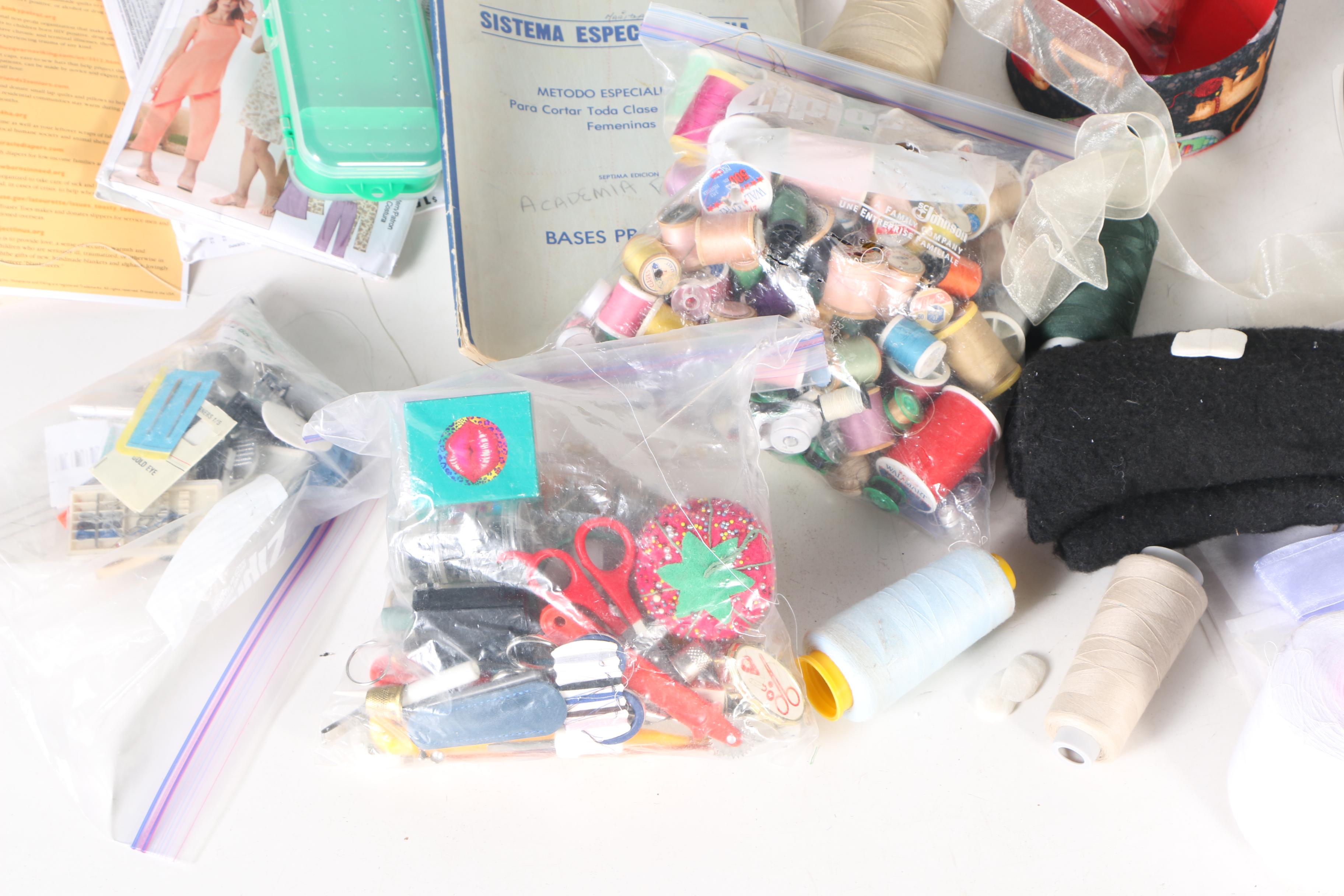 Husqvarna Viking SE Sewing Machine, Embroidery Arm and Supplies