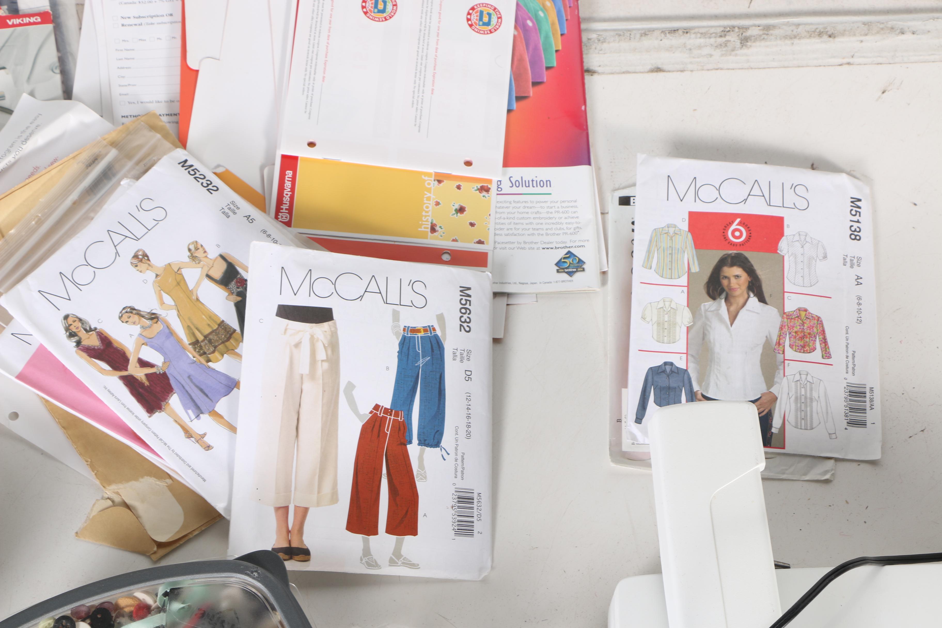 Husqvarna Viking SE Sewing Machine, Embroidery Arm and Supplies