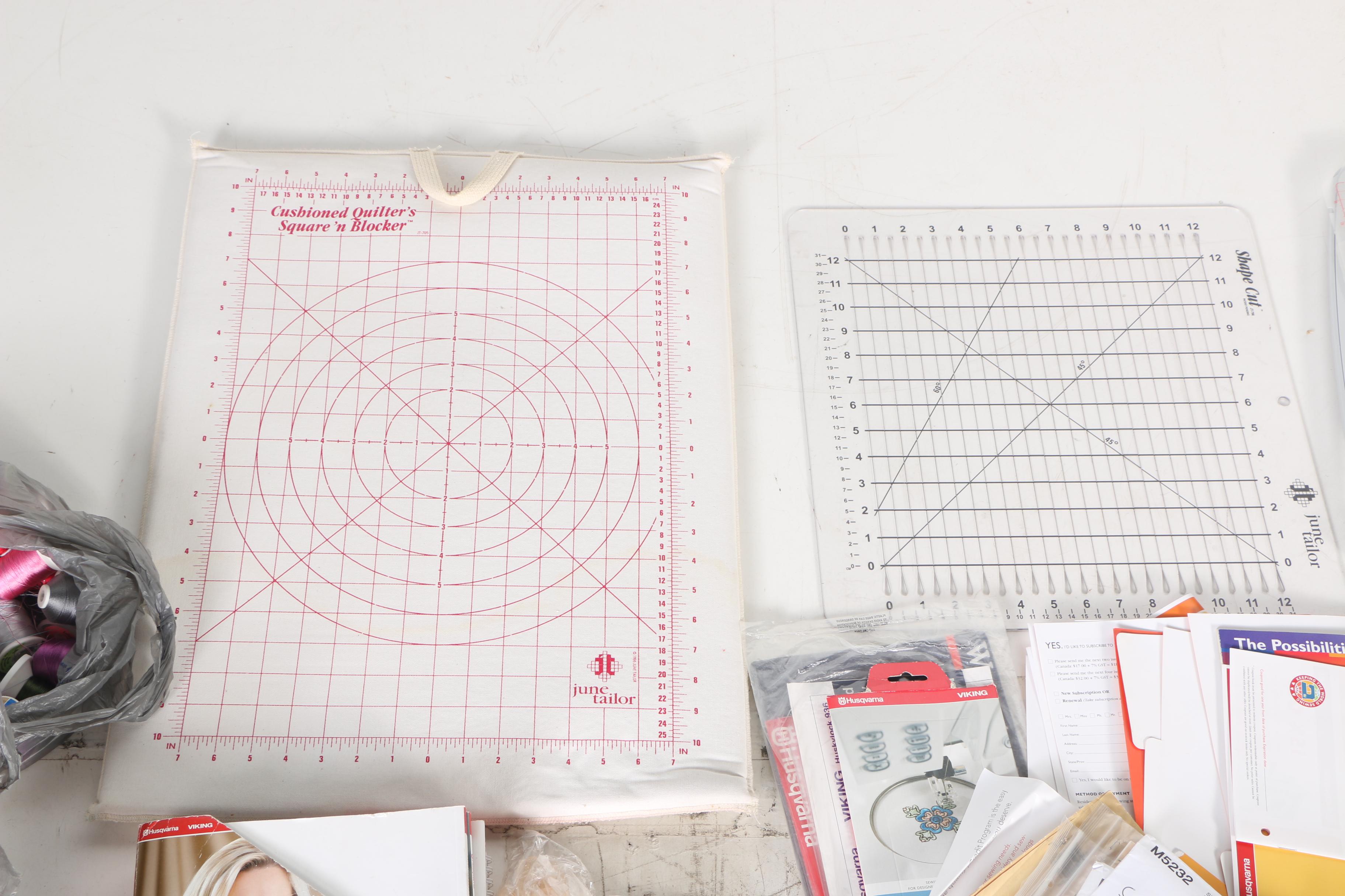 Husqvarna Viking SE Sewing Machine, Embroidery Arm and Supplies