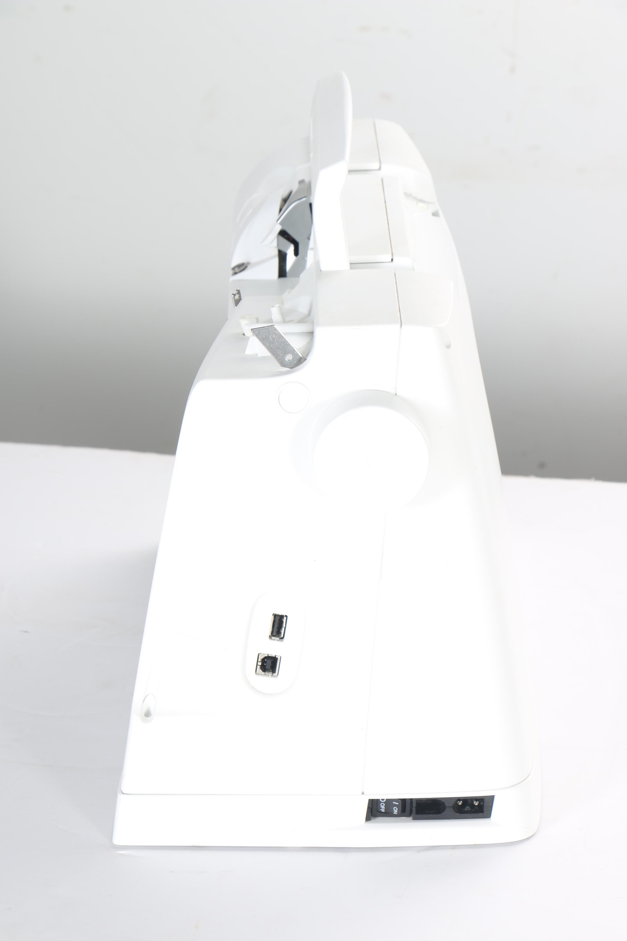 Husqvarna Viking SE Sewing Machine, Embroidery Arm and Supplies