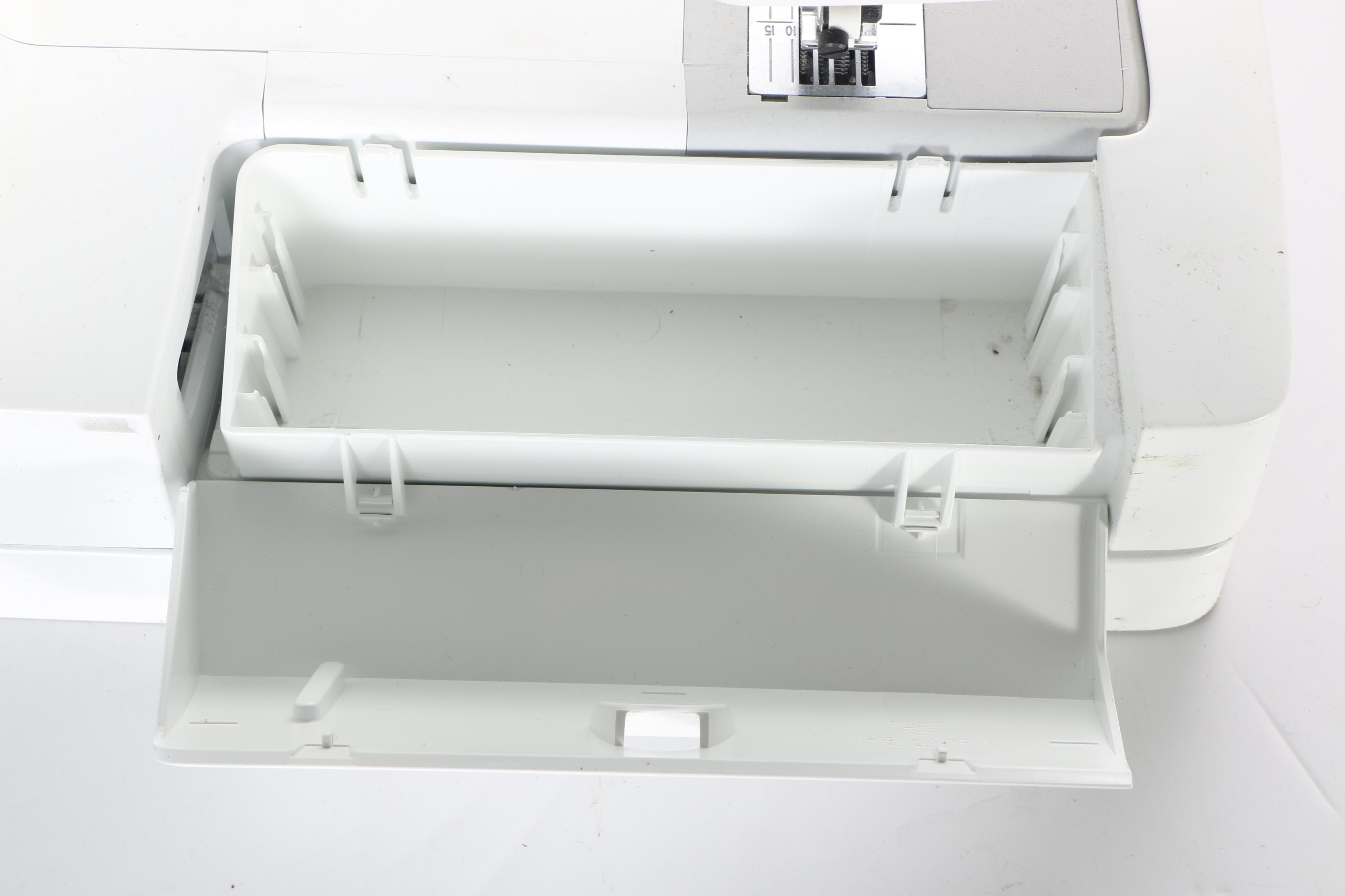 Husqvarna Viking SE Sewing Machine, Embroidery Arm and Supplies