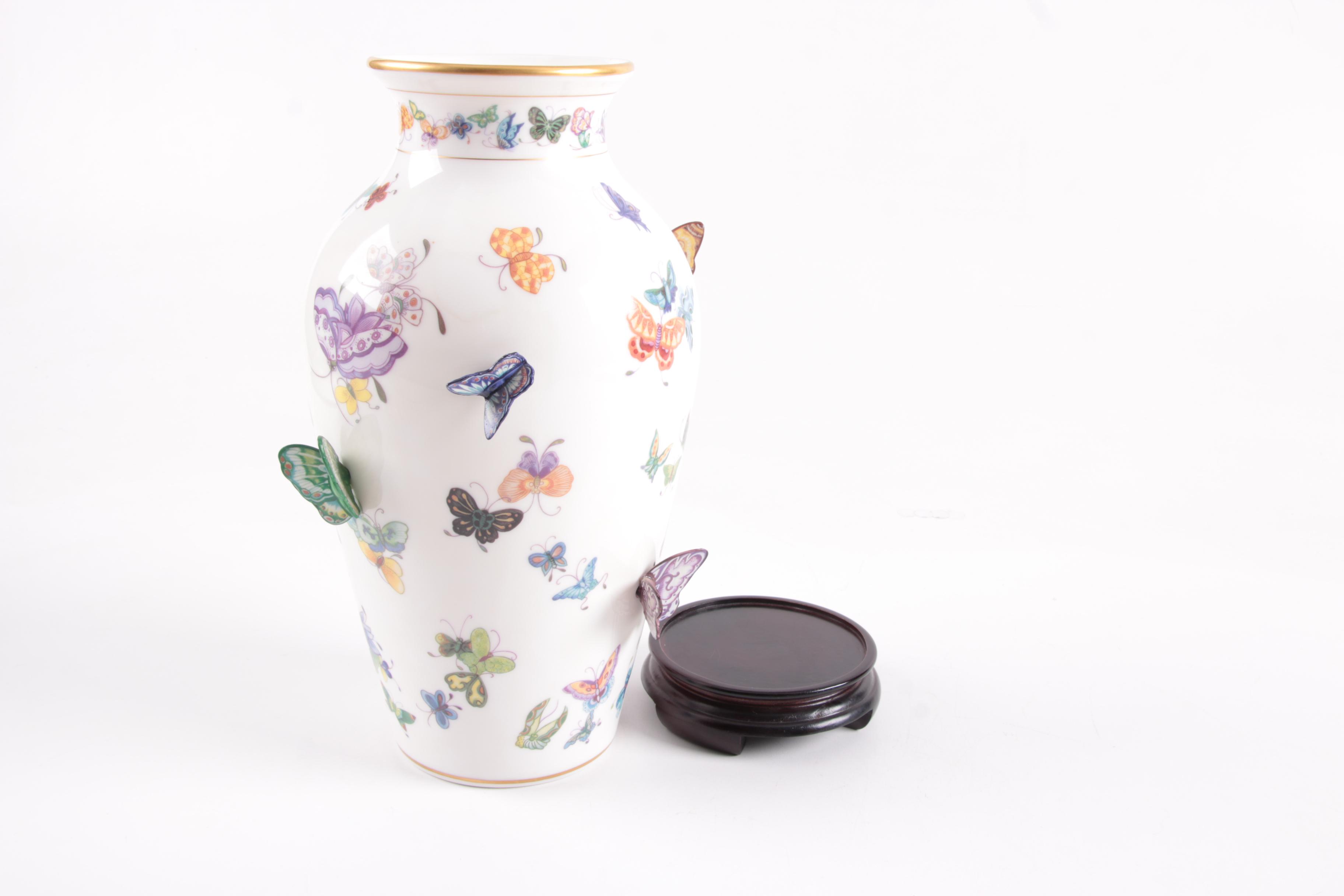 "The Vase of a Hundred Butterflies" by Mei-lin Li for The Franklin Mint