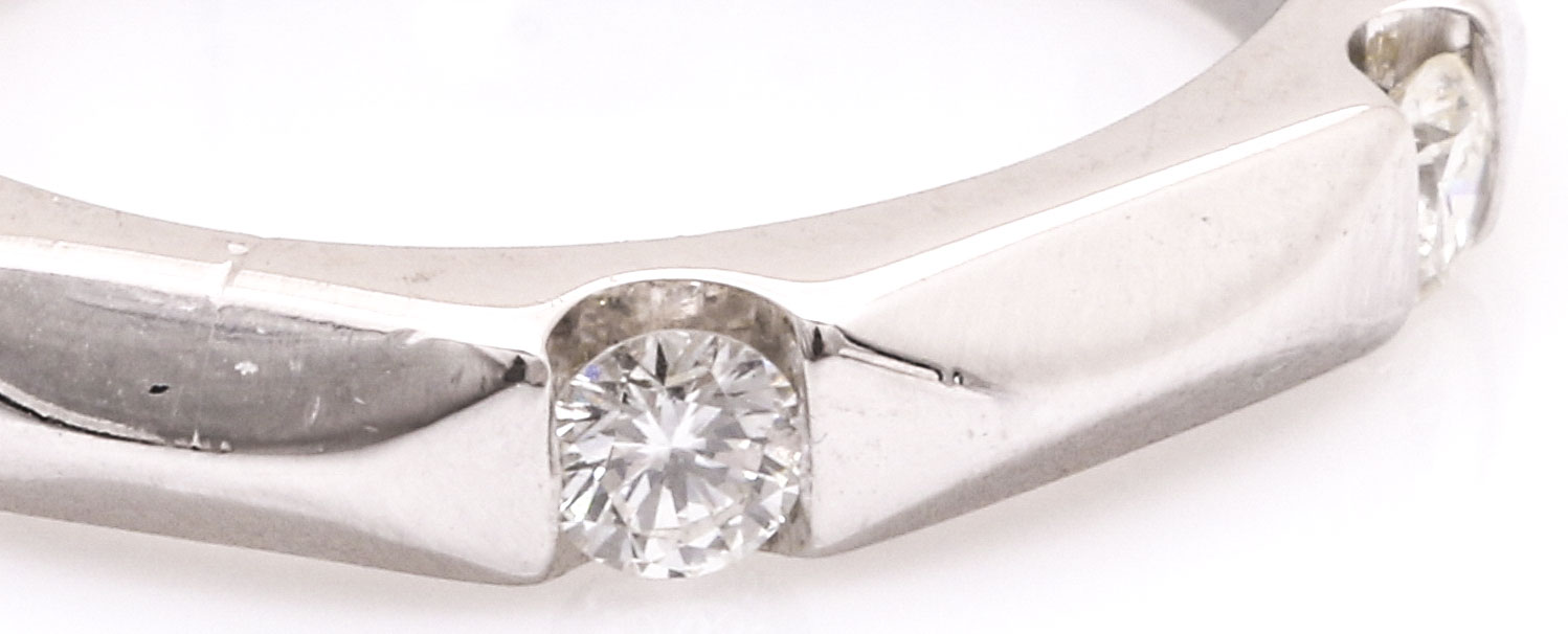 14K White Gold Diamond Ring