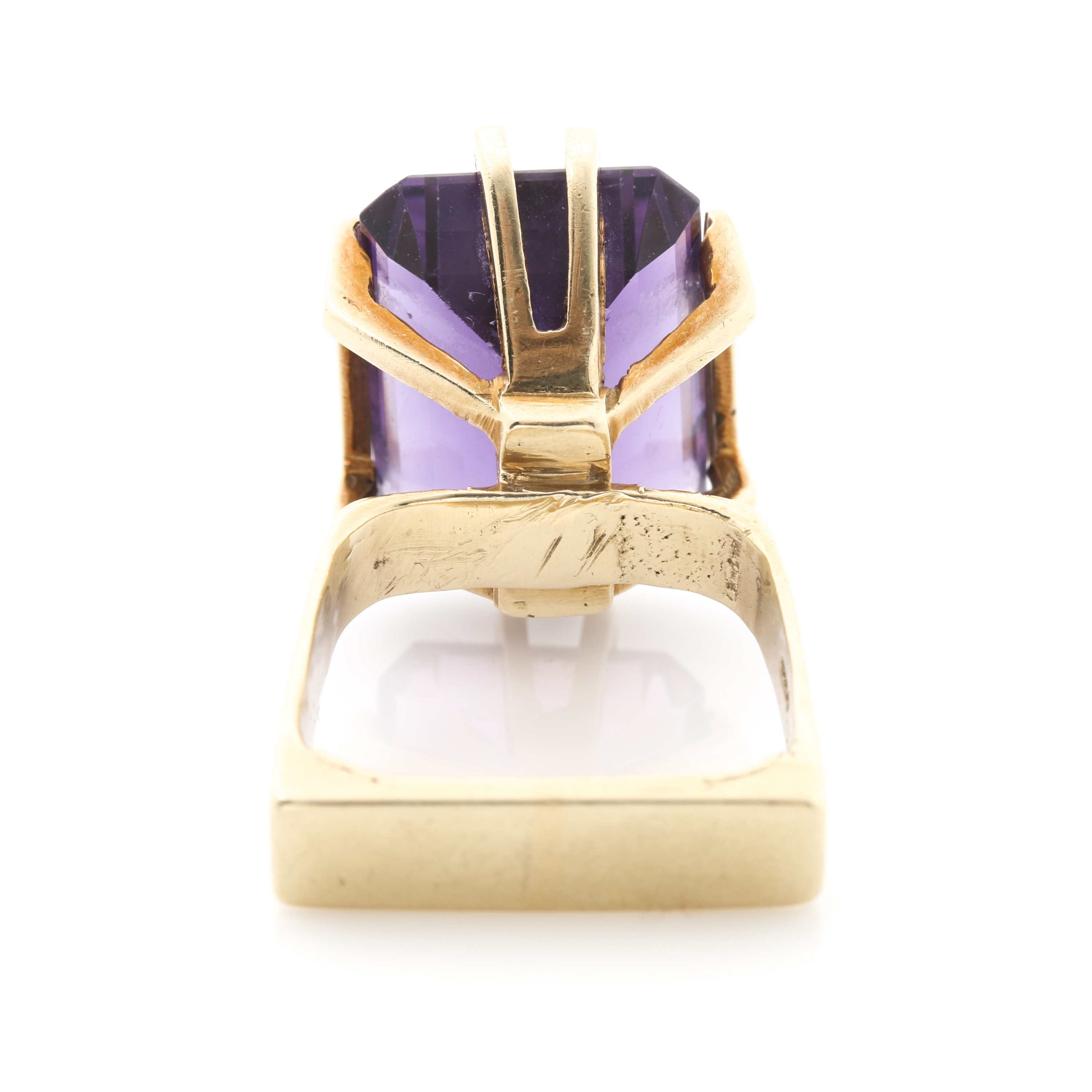 14K Yellow Gold Vintage Modern Amethyst Ring