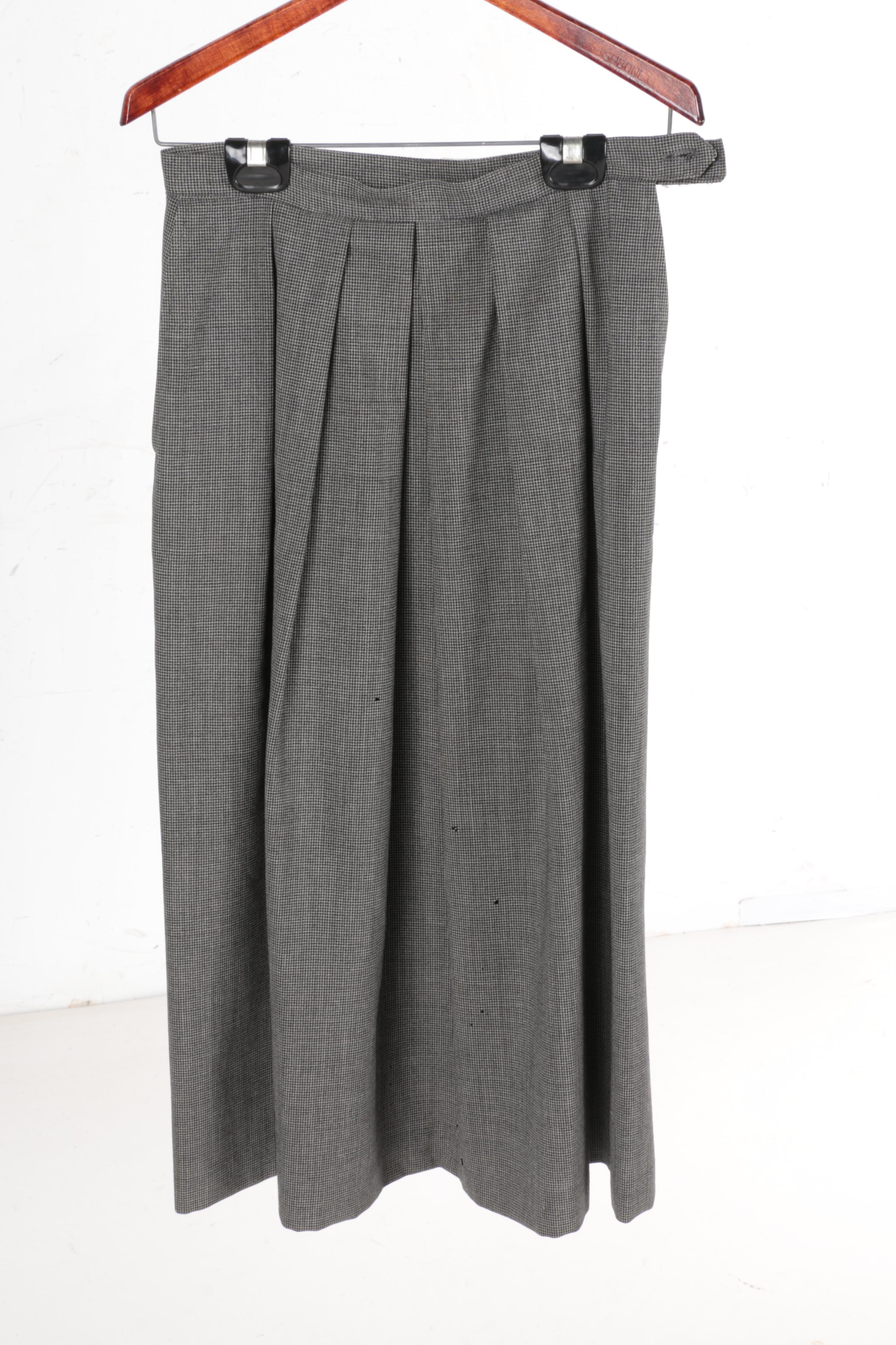 Women's Modern and Vintage Clothing