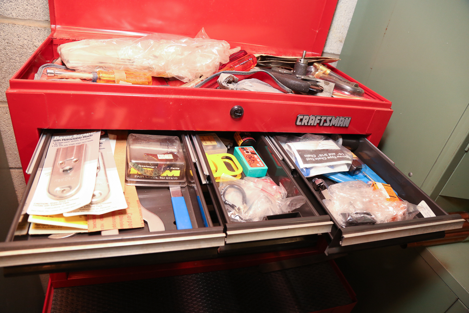 Craftsman Tool Chest With Tools
