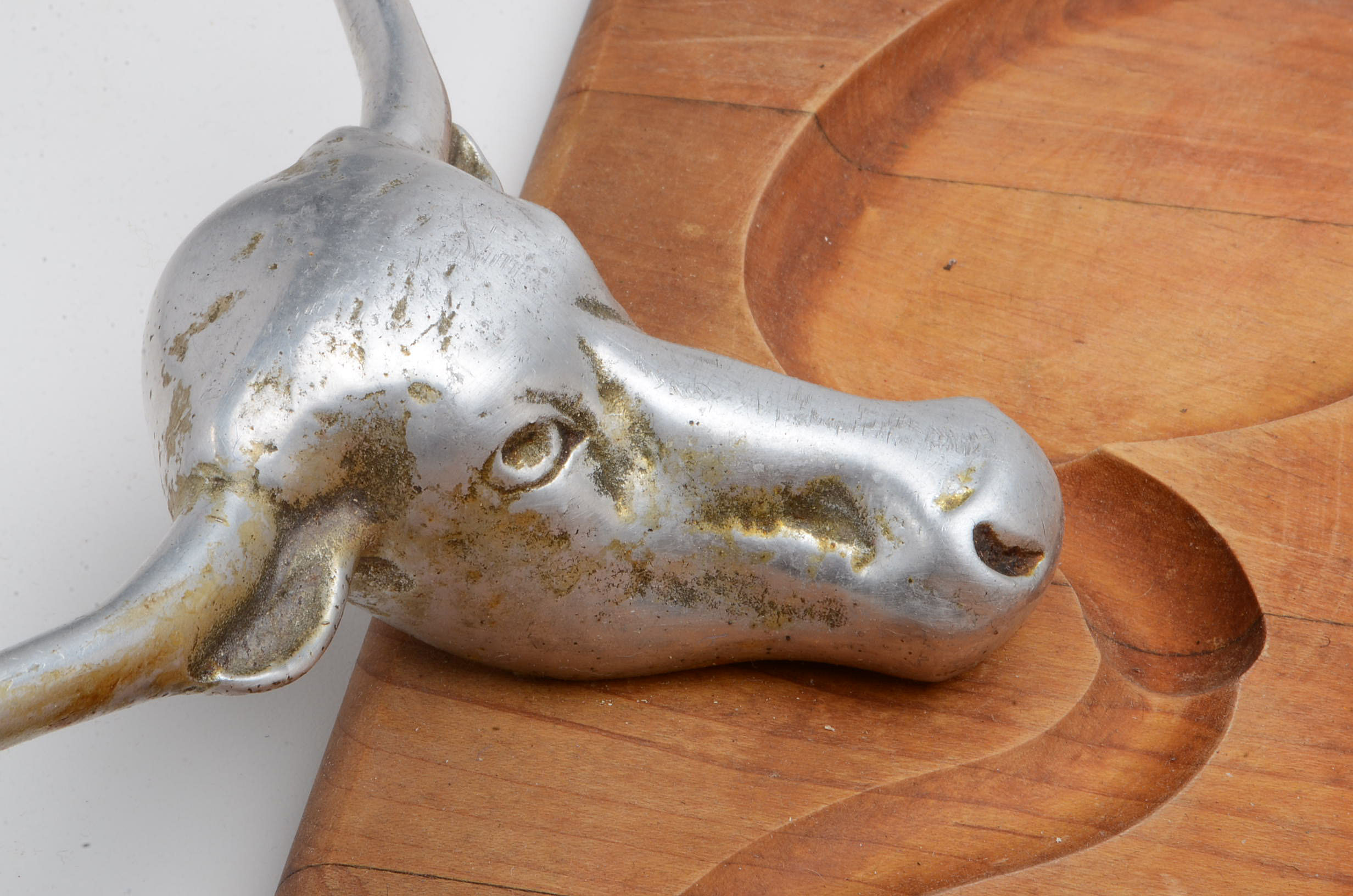 Cutting Board with Steer Head Handles