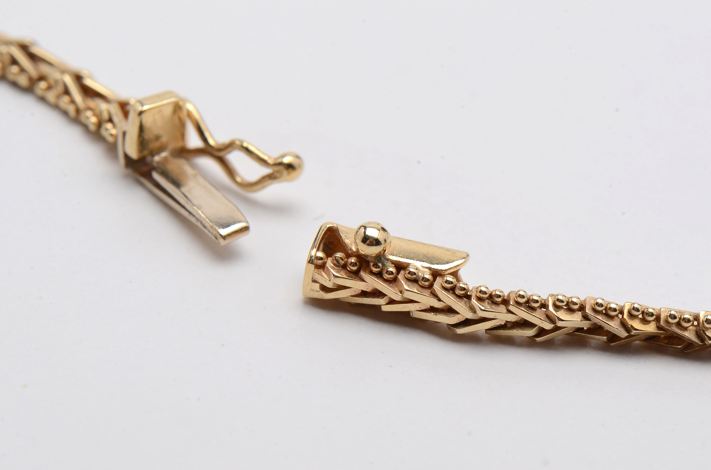 14K Yellow Gold "Knot" Necklace