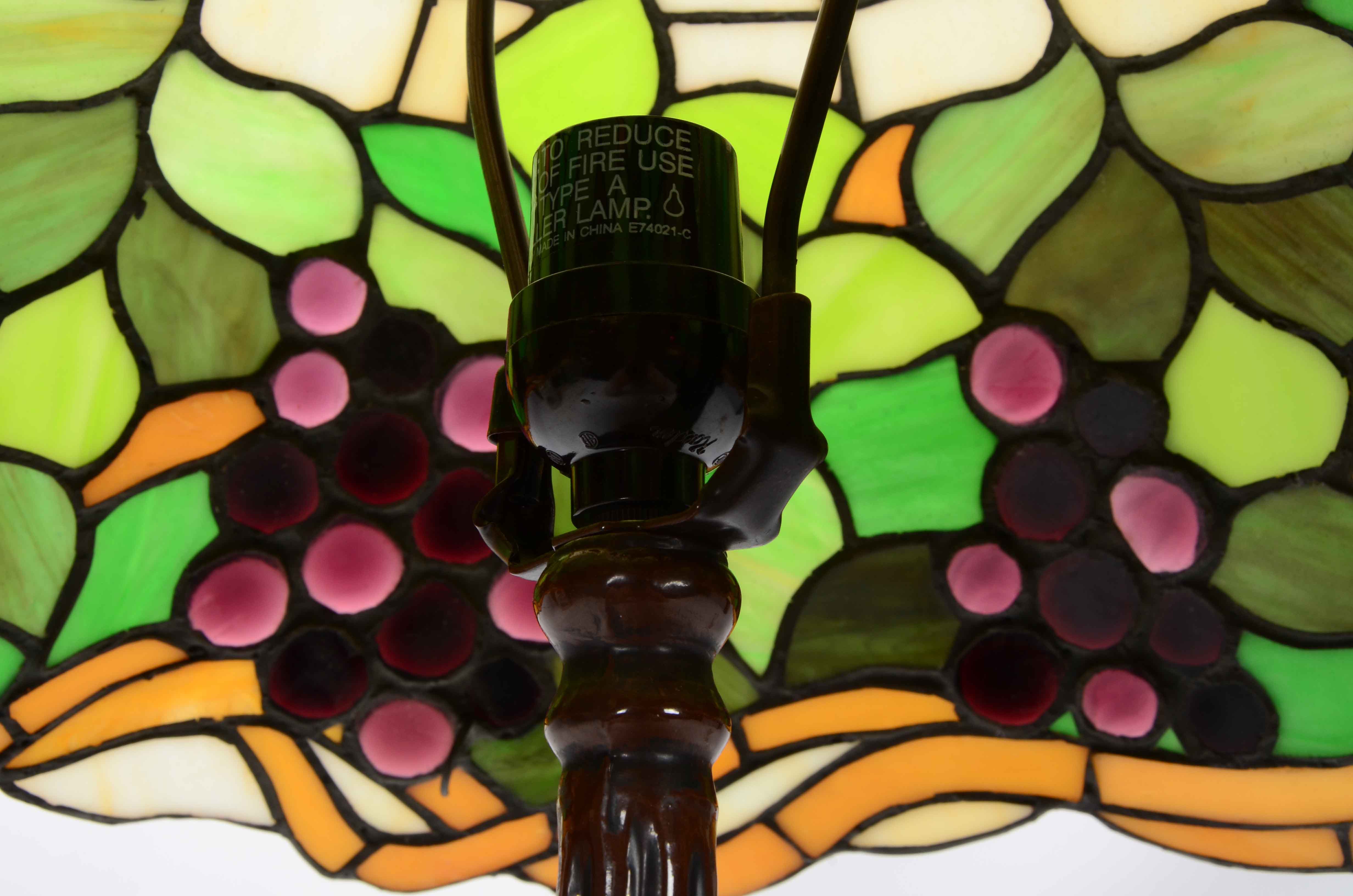 Reproduction Tiffany Style Table Lamp