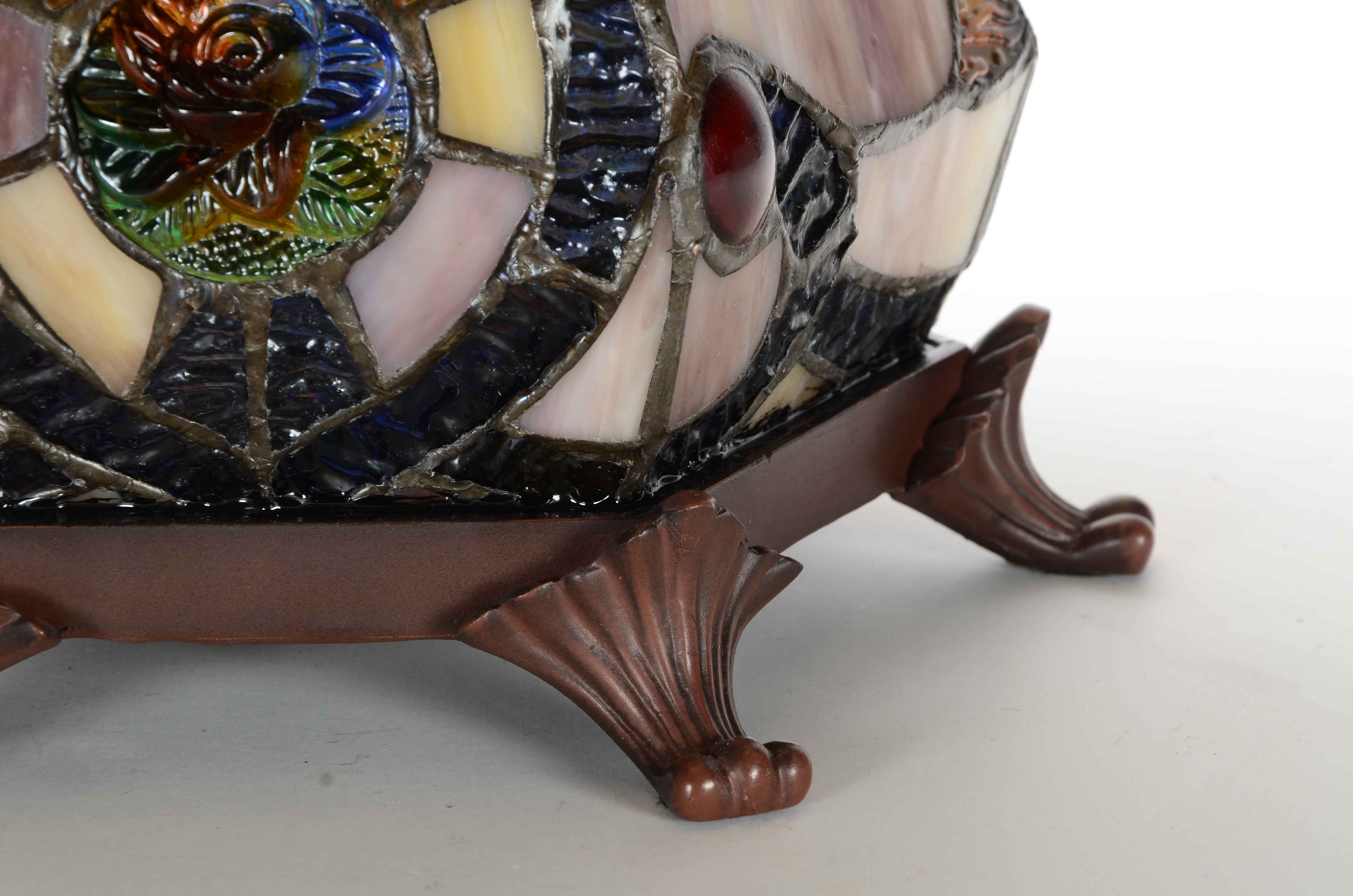 Reproduction Tiffany Style Table Lamp