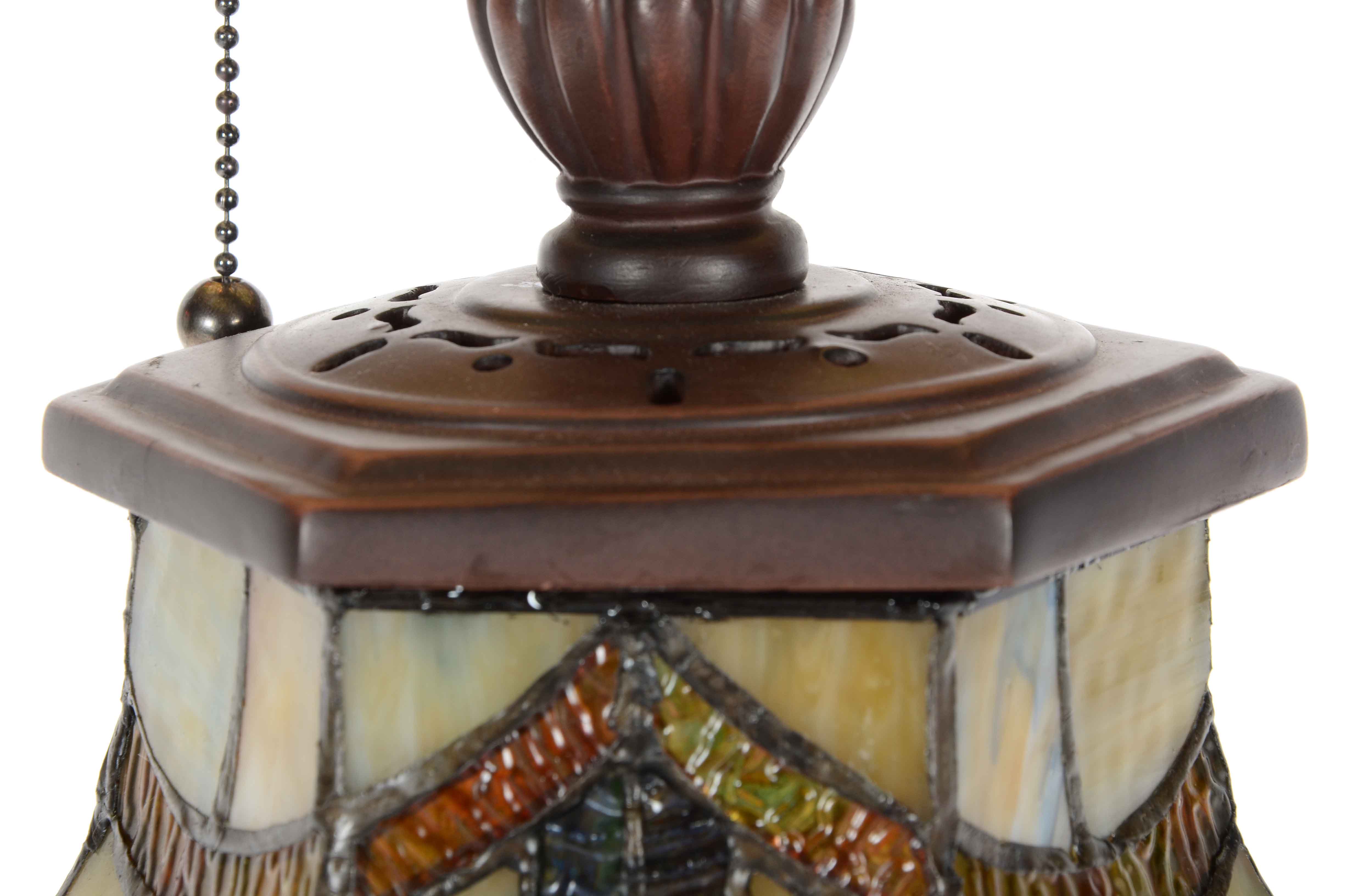 Reproduction Tiffany Style Table Lamp