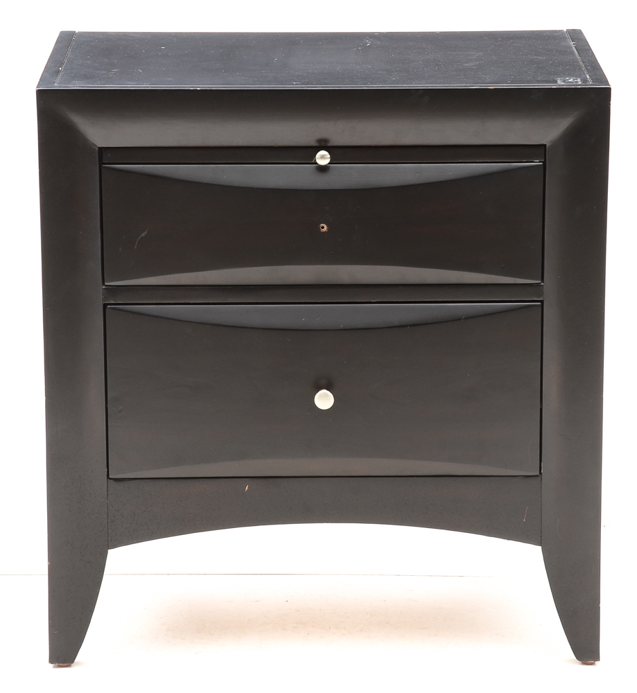 Pair of Contemporary End Tables in Black