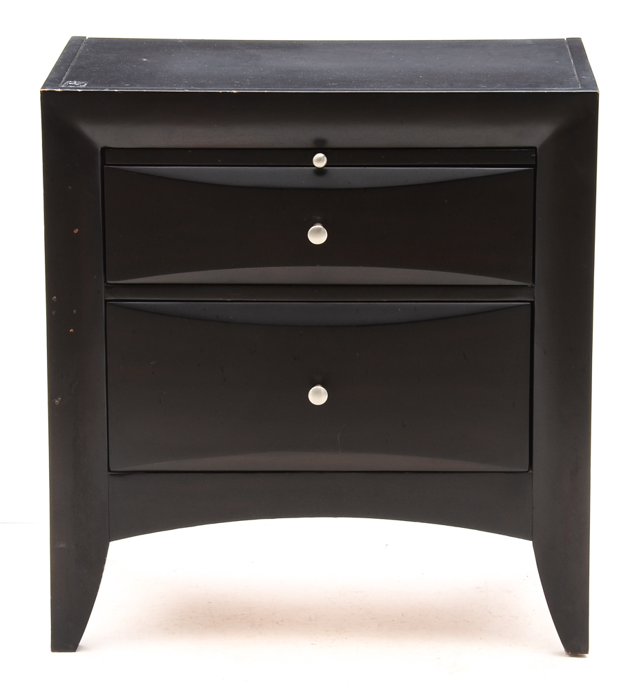 Pair of Contemporary End Tables in Black