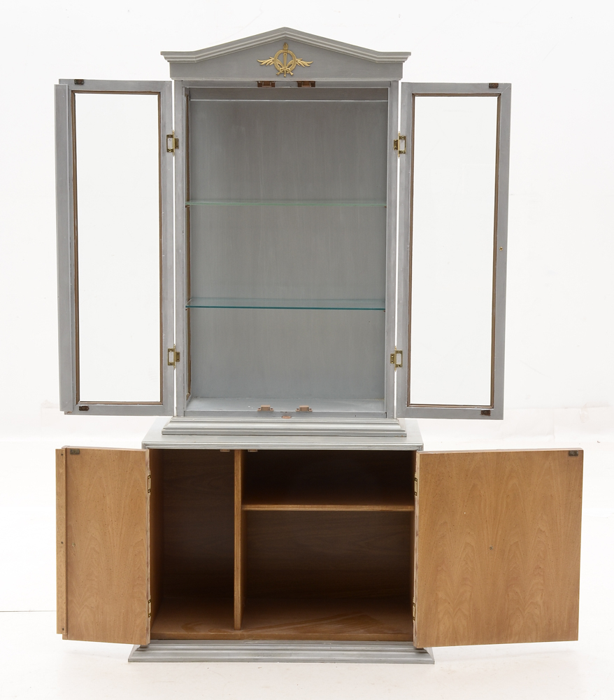 Neoclassical Style Vitrine