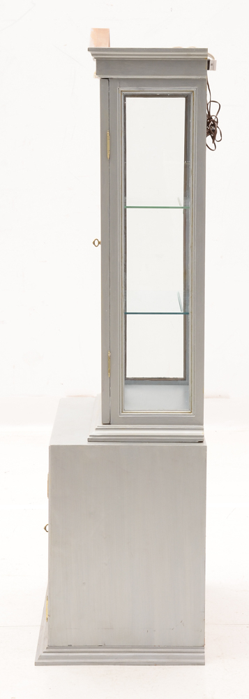 Neoclassical Style Vitrine