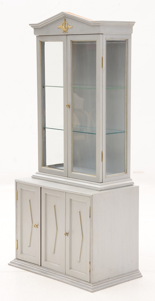 Neoclassical Style Vitrine