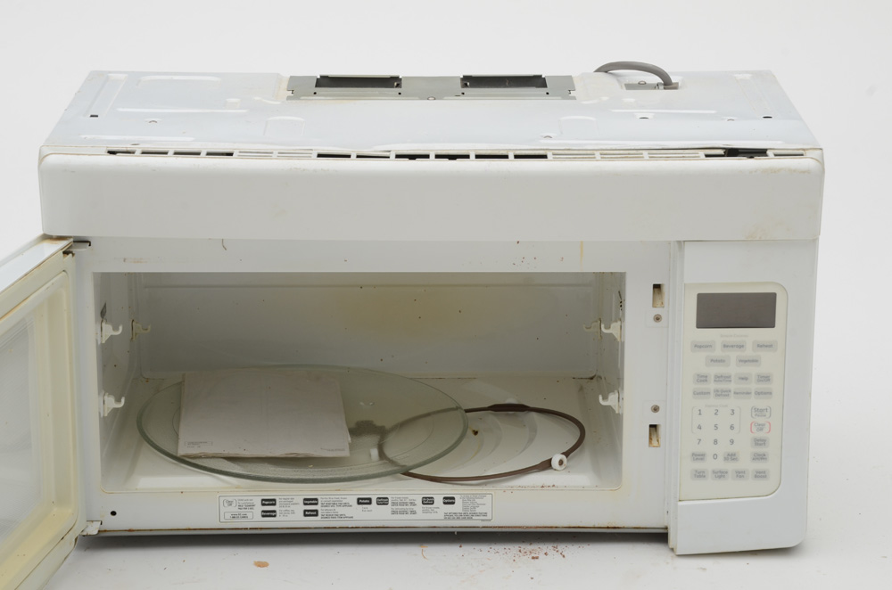 GE Spacemaker XL Over-Range Microwave