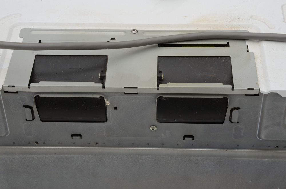 GE Spacemaker XL Over-Range Microwave