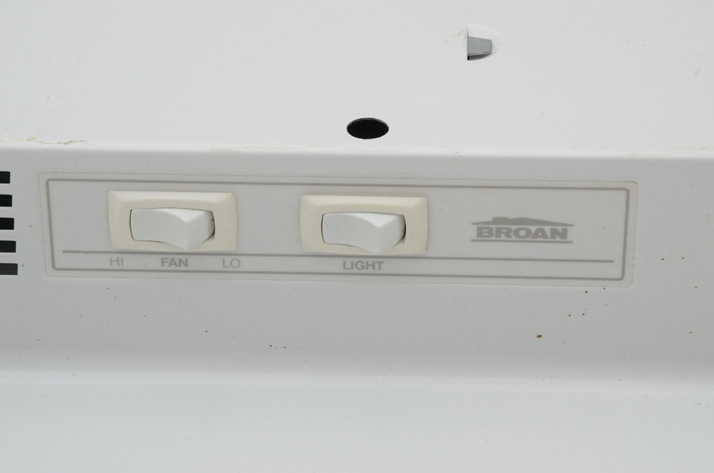 GE Spacemaker XL Over-Range Microwave