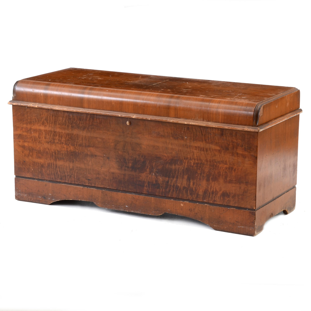 Vintage Lane Cedar Aroma-Tight Chest