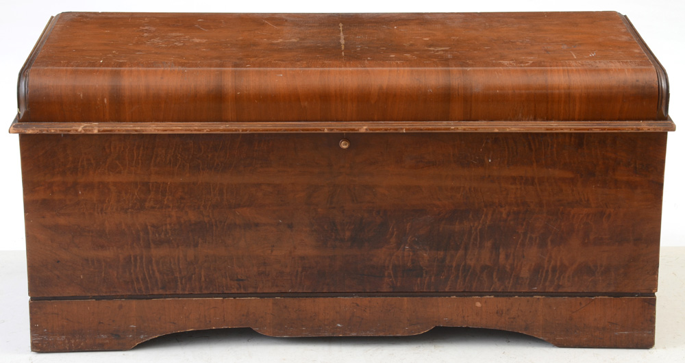 Vintage Lane Cedar Aroma-Tight Chest