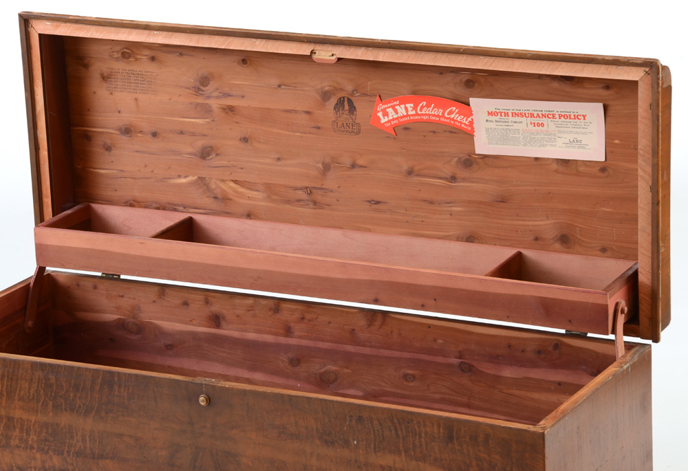 Vintage Lane Cedar Aroma-Tight Chest