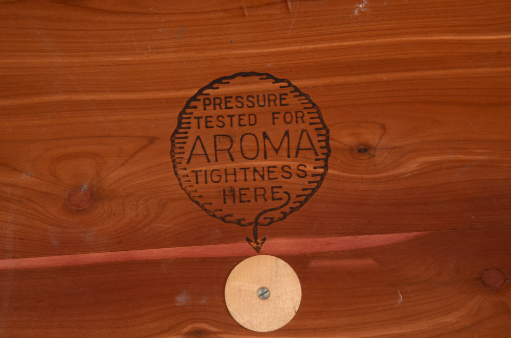 Vintage Lane Cedar Aroma-Tight Chest