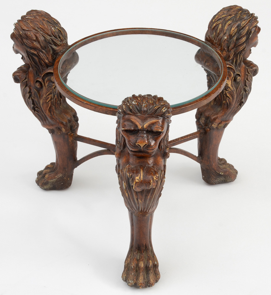 Lion Motif Plant Stand