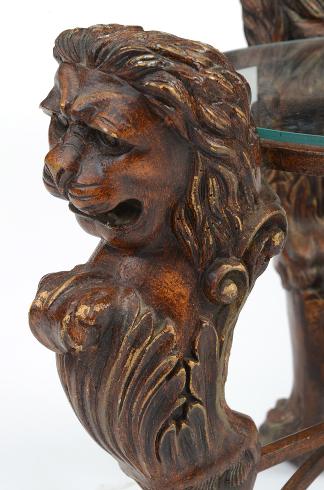 Lion Motif Plant Stand