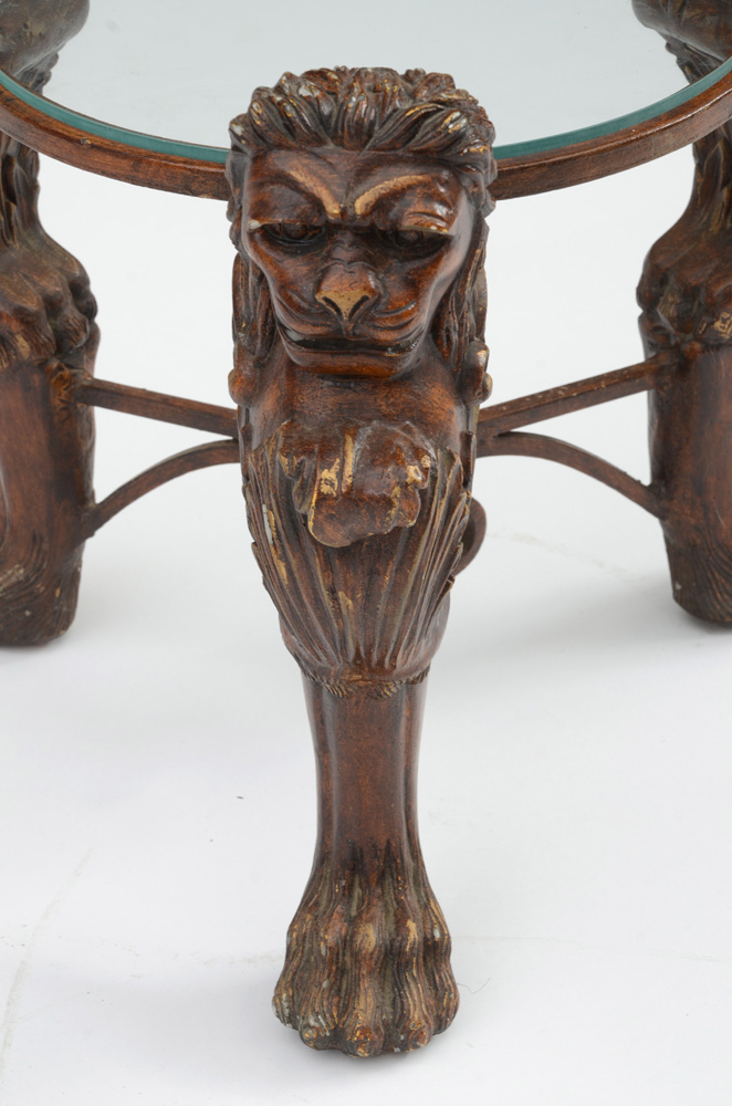 Lion Motif Plant Stand