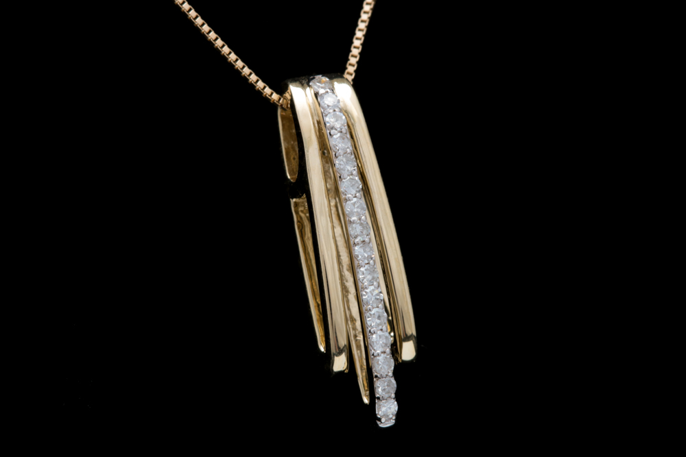 10K Yellow Gold and Diamond Pendant with Chain