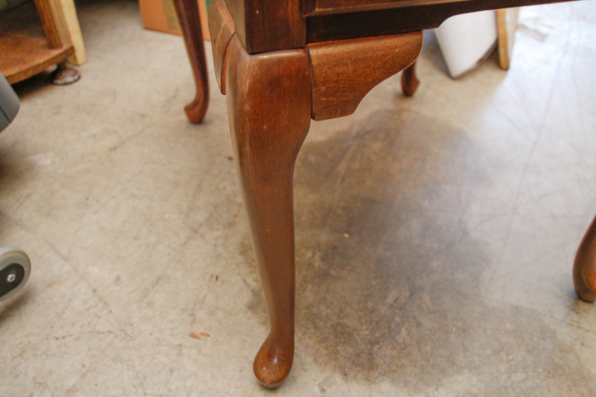 Vintage Queen Anne Style Cherry End Table by Broyhill