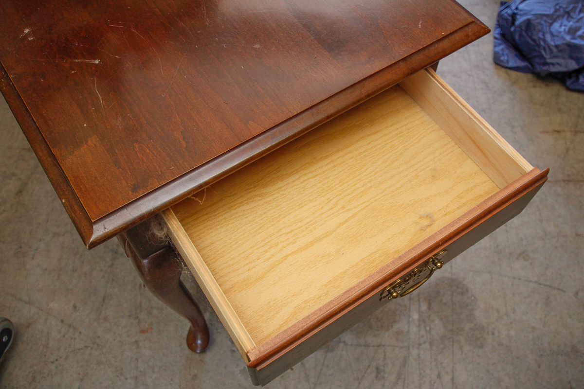 Vintage Queen Anne Style Cherry End Table by Broyhill
