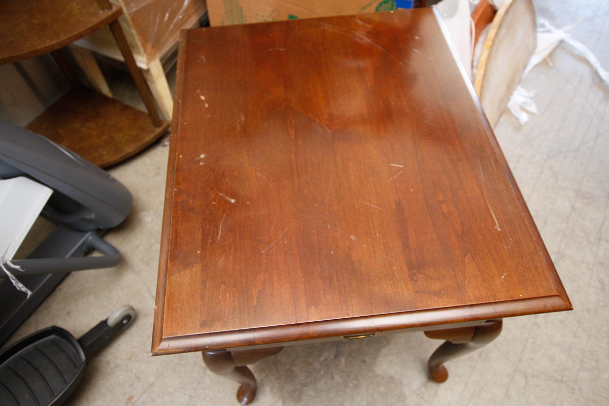 Vintage Queen Anne Style Cherry End Table by Broyhill