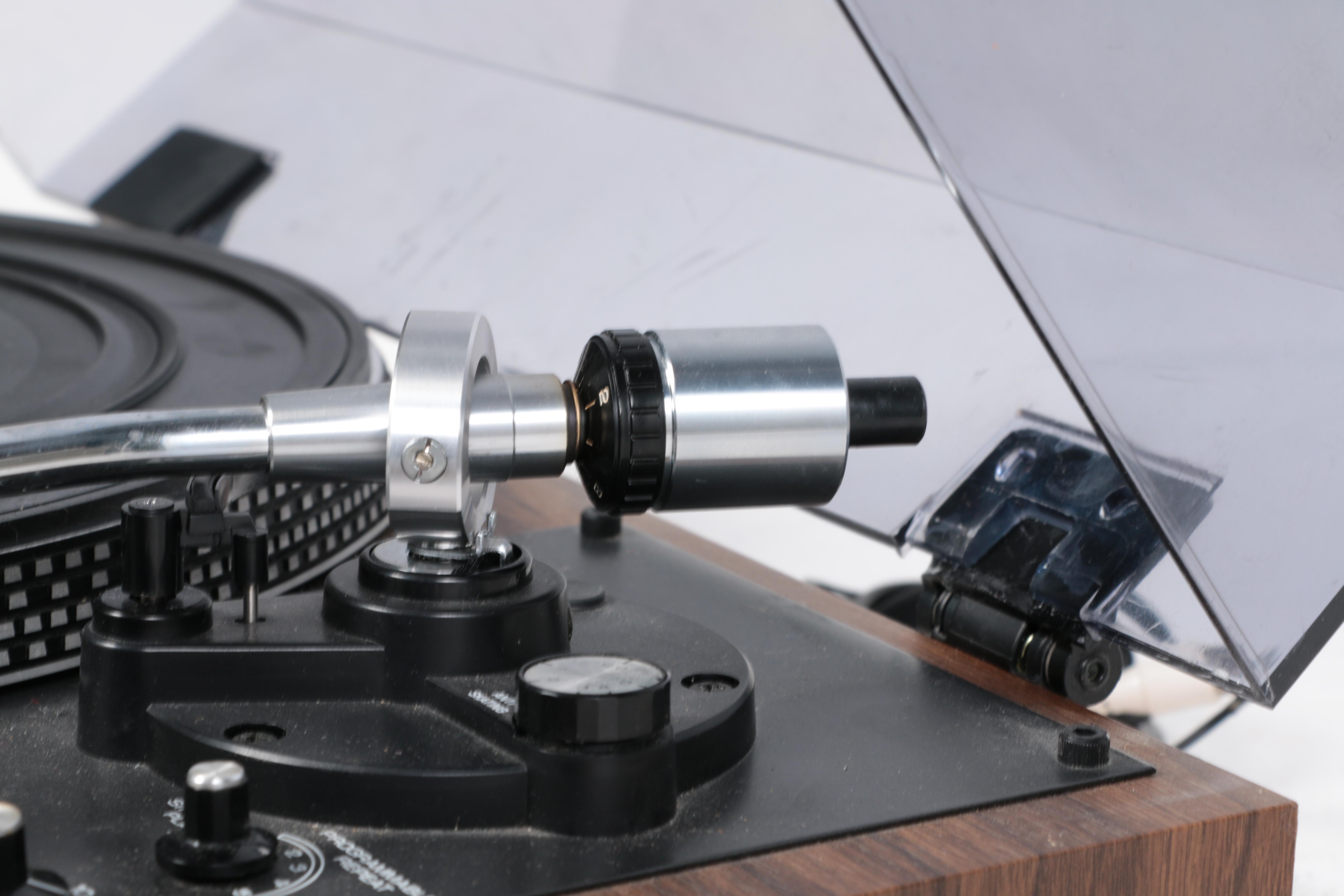 Realistic Model LAB-420 Turntable