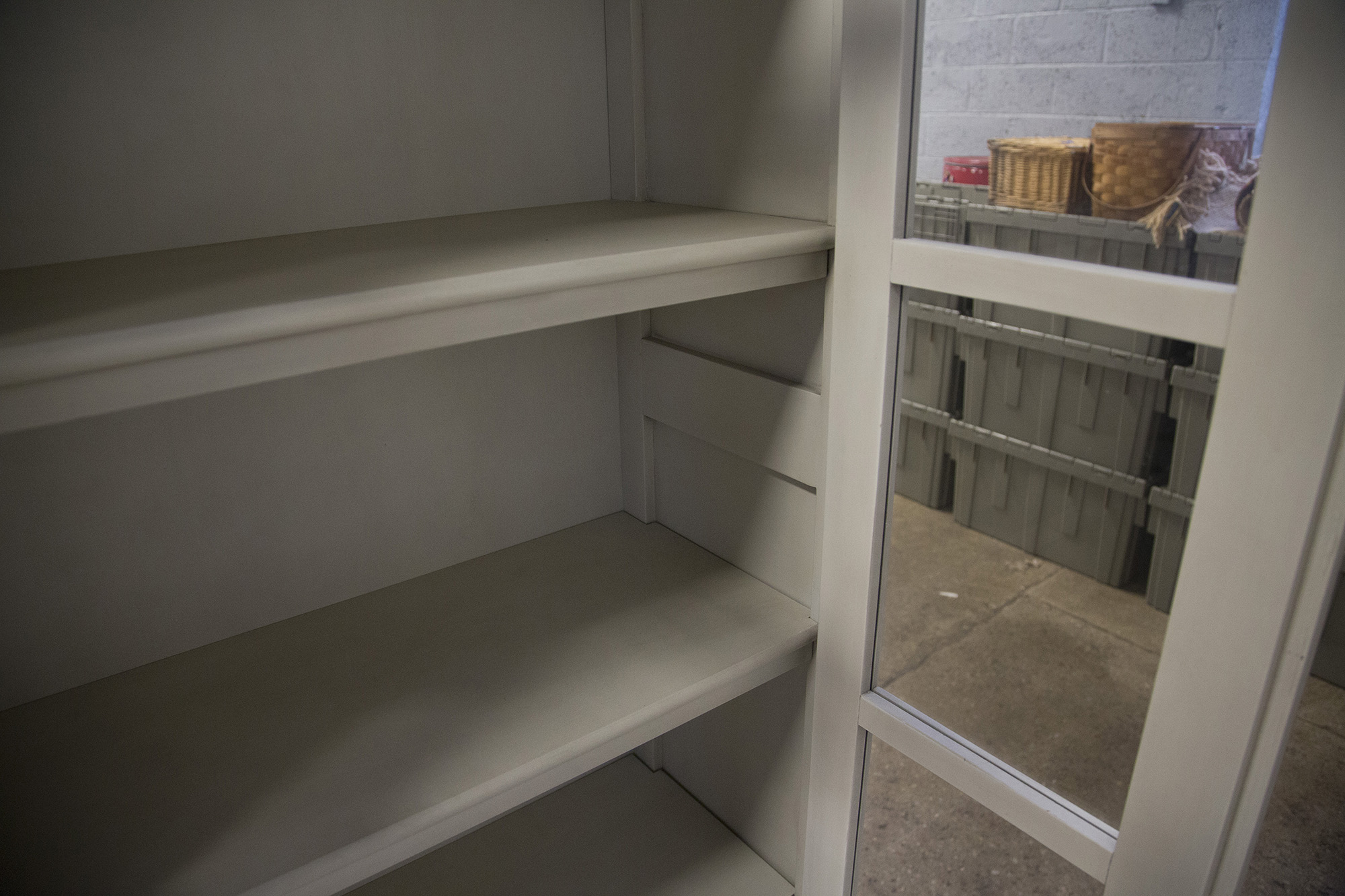 White Laminate Display Cabinet