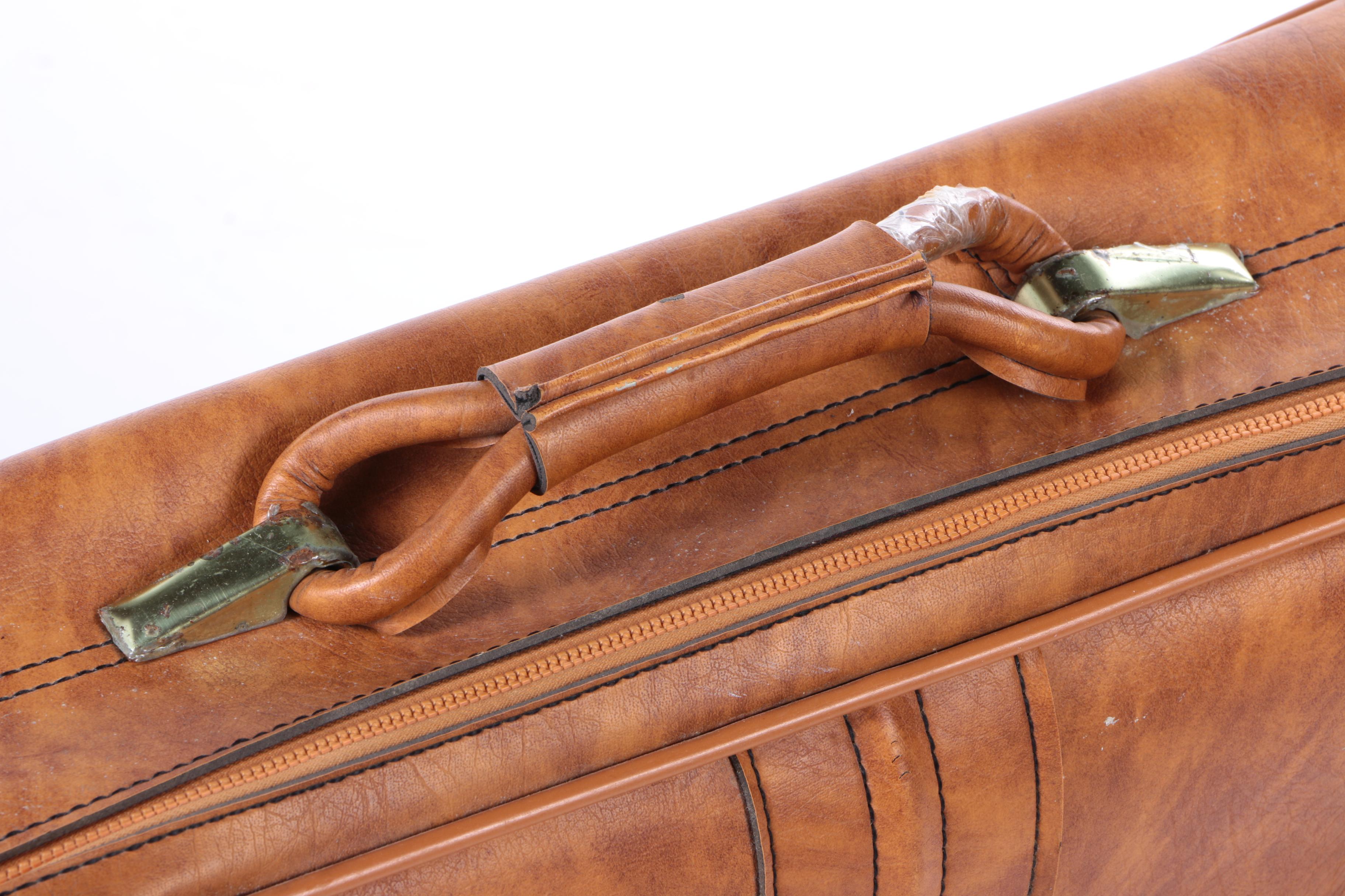 Vintage Scovill Luggage Set