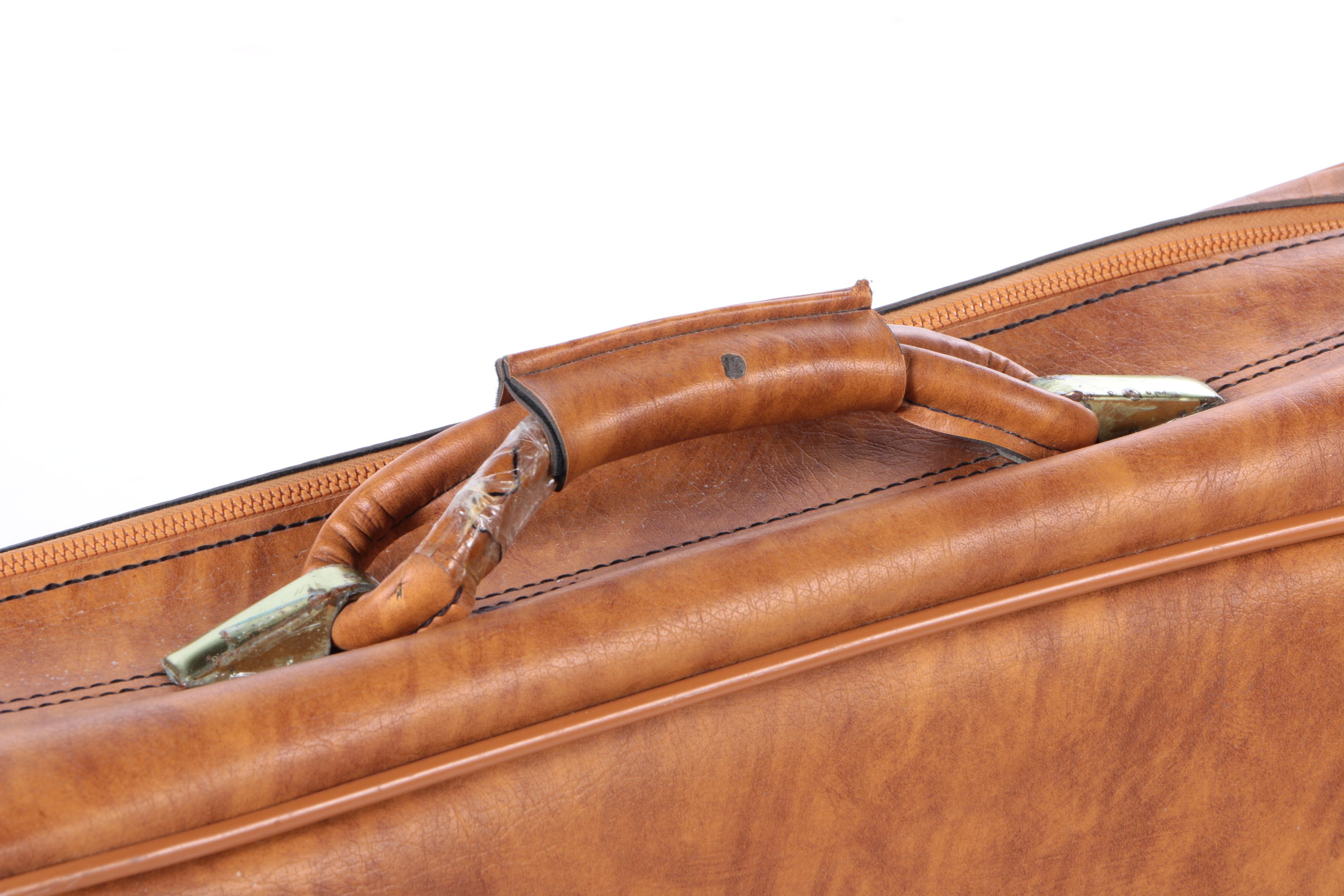 Vintage Scovill Luggage Set