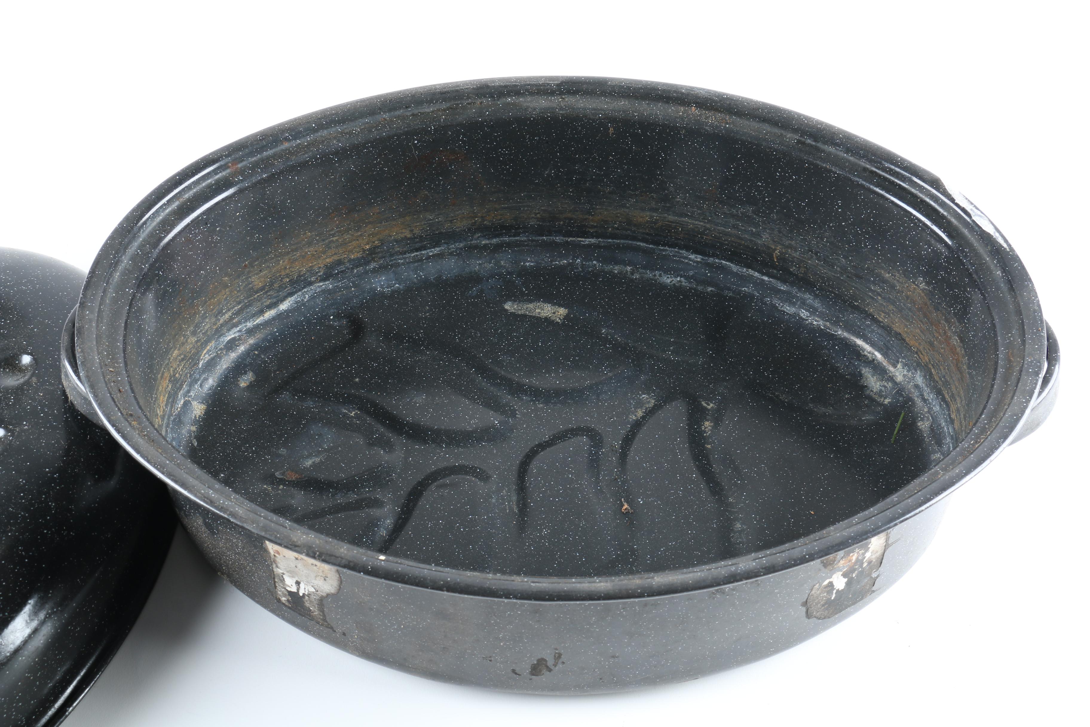 New Country Gear Enamel Cookware with Bowls