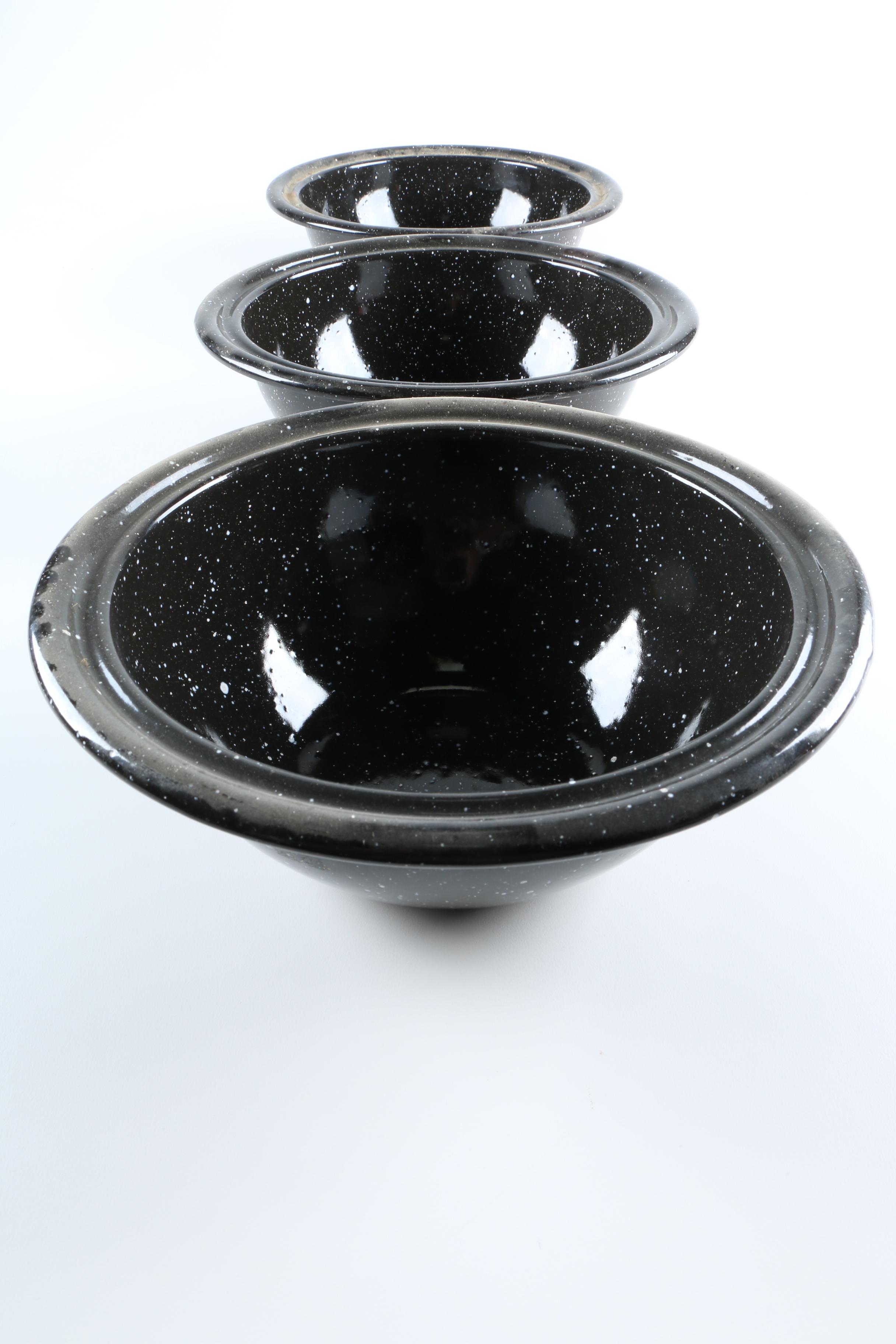 New Country Gear Enamel Cookware with Bowls