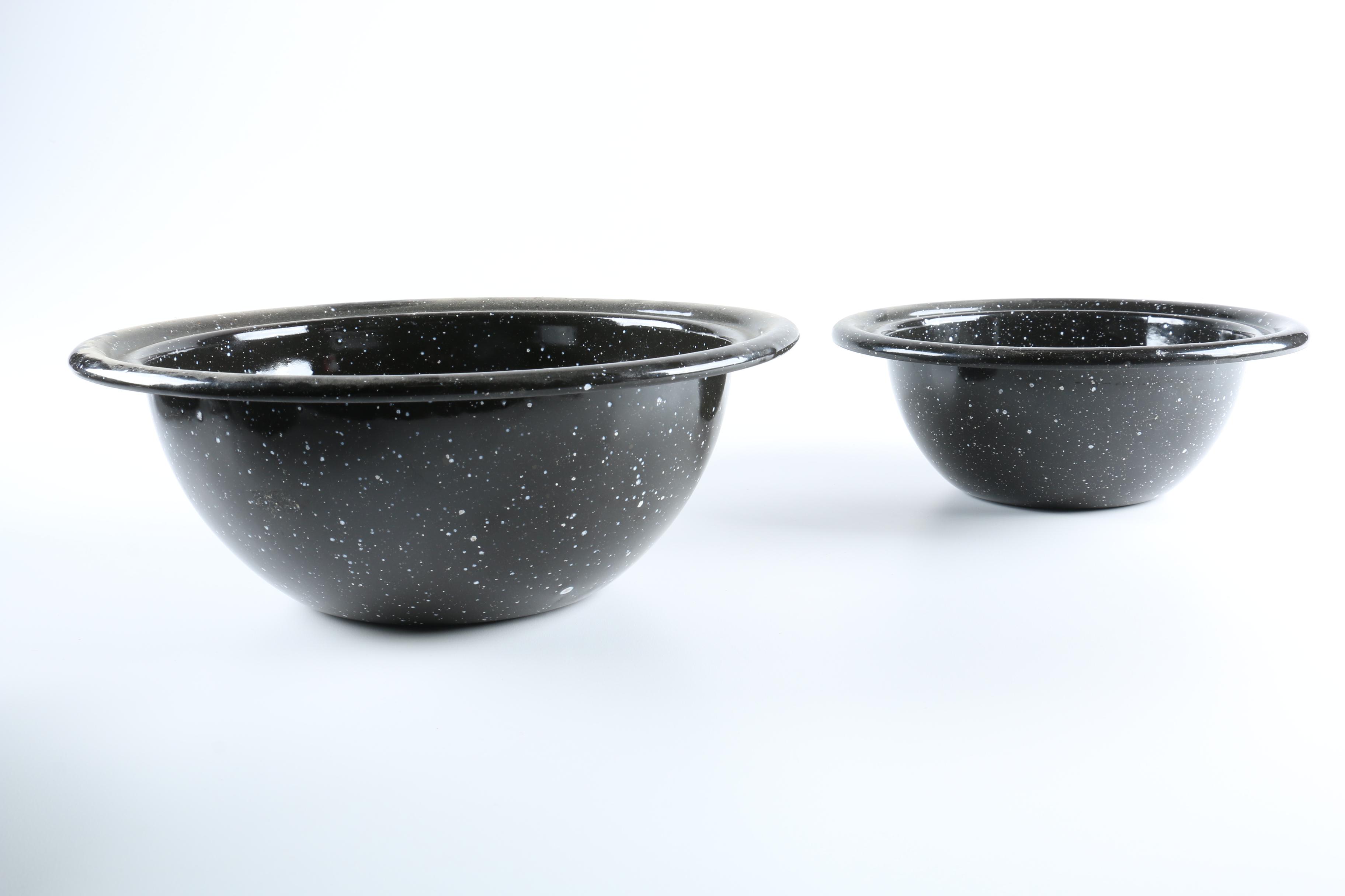 New Country Gear Enamel Cookware with Bowls